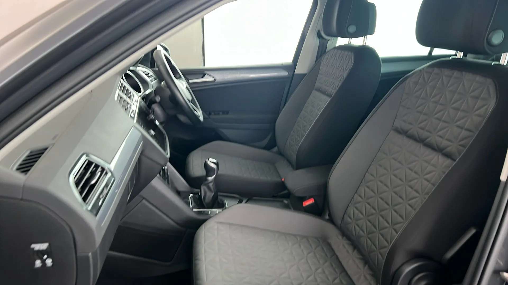 2021 VOLKSWAGEN TIGUAN 2021 VOLKSWAGEN TIGUAN