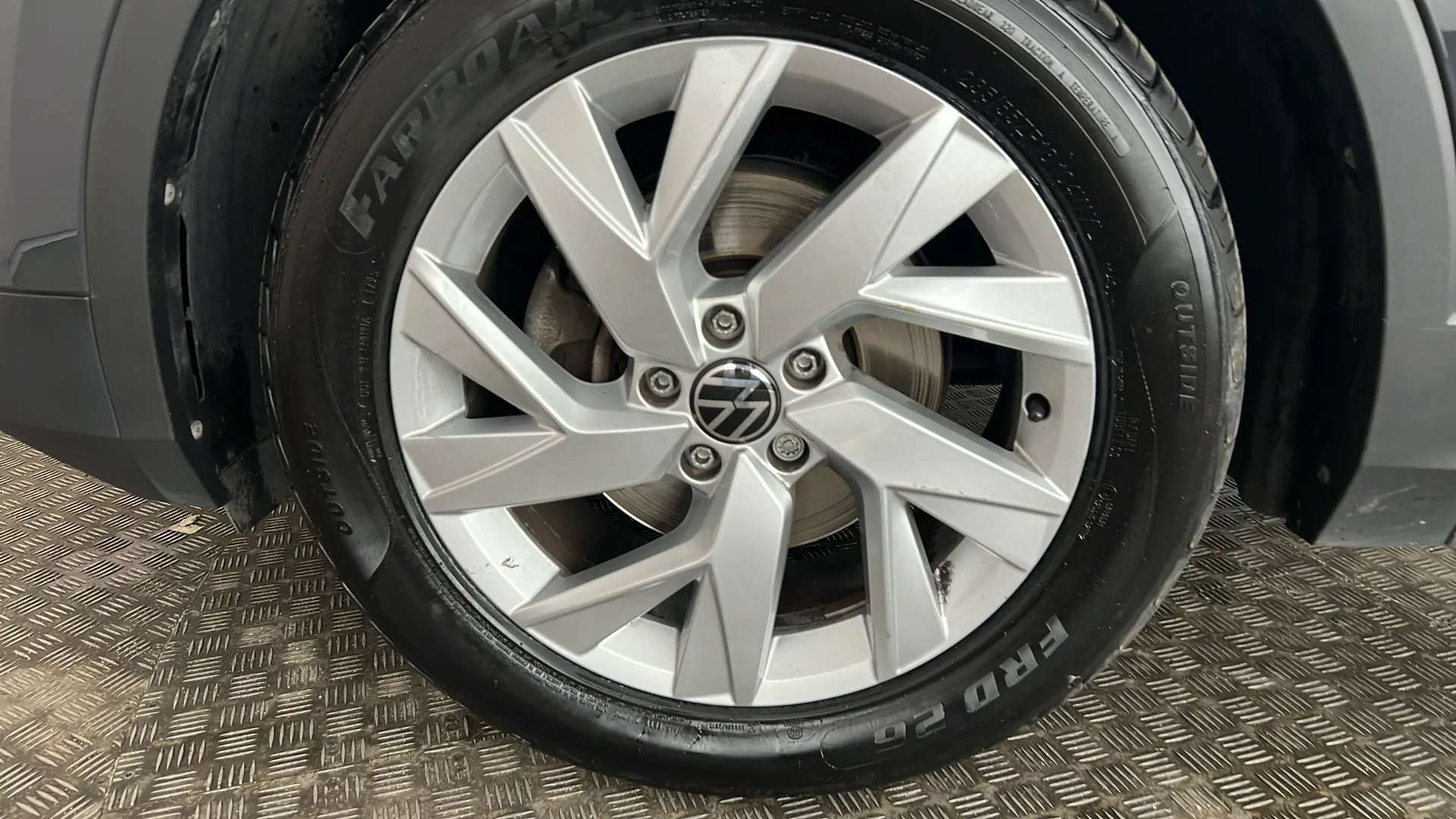 2021 VOLKSWAGEN TIGUAN 2021 VOLKSWAGEN TIGUAN