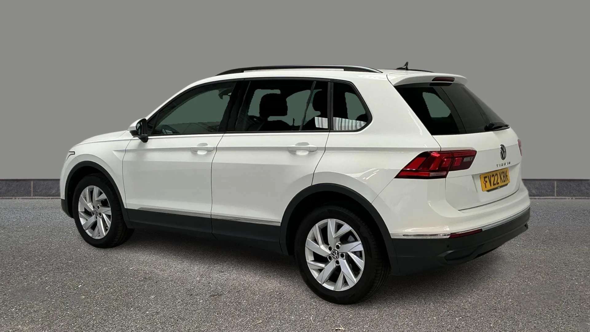 A 2022 VOLKSWAGEN TIGUAN 1.5 TSI 150 Life A 2022 VOLKSWAGEN TIGUAN 1.5 TSI 150 Life