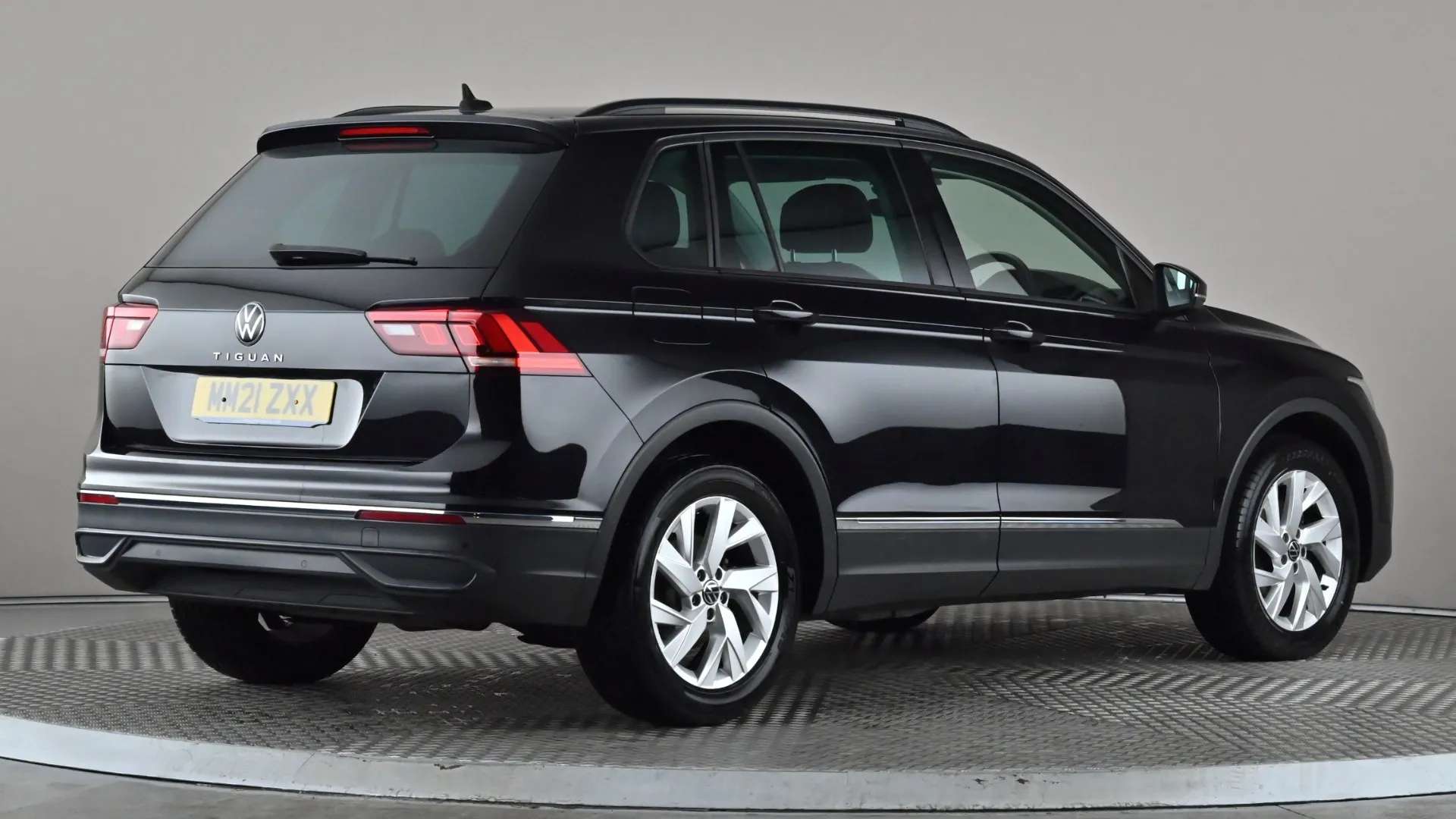 2021 VOLKSWAGEN TIGUAN 2021 VOLKSWAGEN TIGUAN