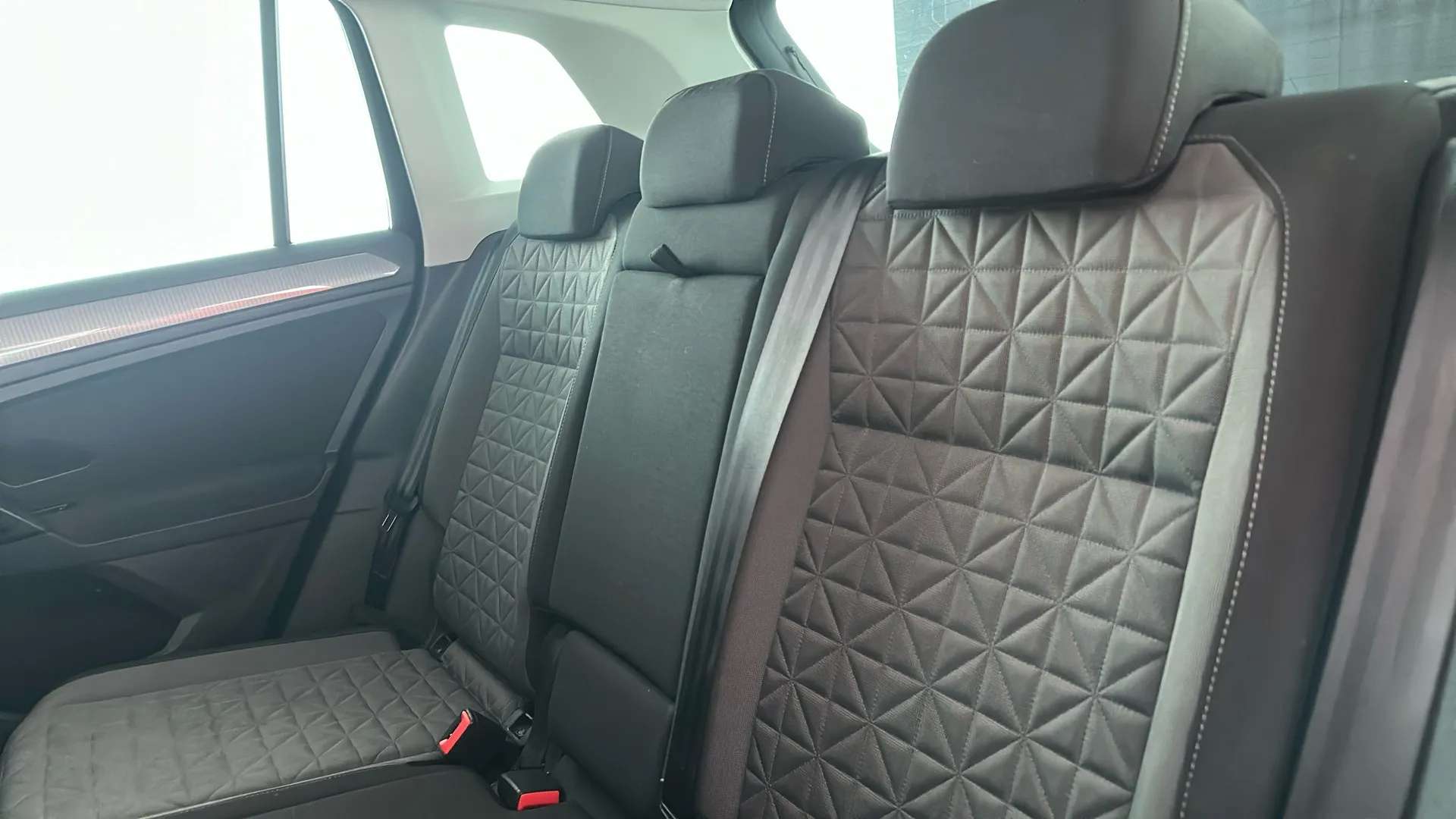 2021 VOLKSWAGEN TIGUAN 2021 VOLKSWAGEN TIGUAN