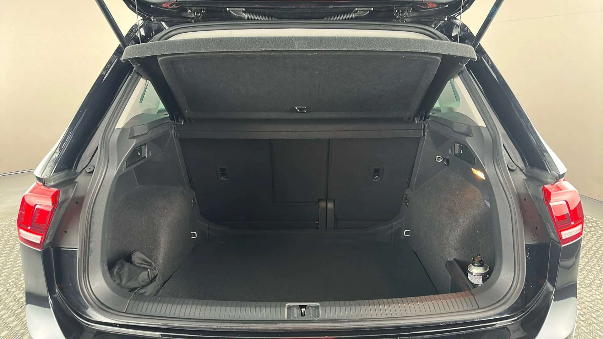 2021 VOLKSWAGEN TIGUAN 2021 VOLKSWAGEN TIGUAN