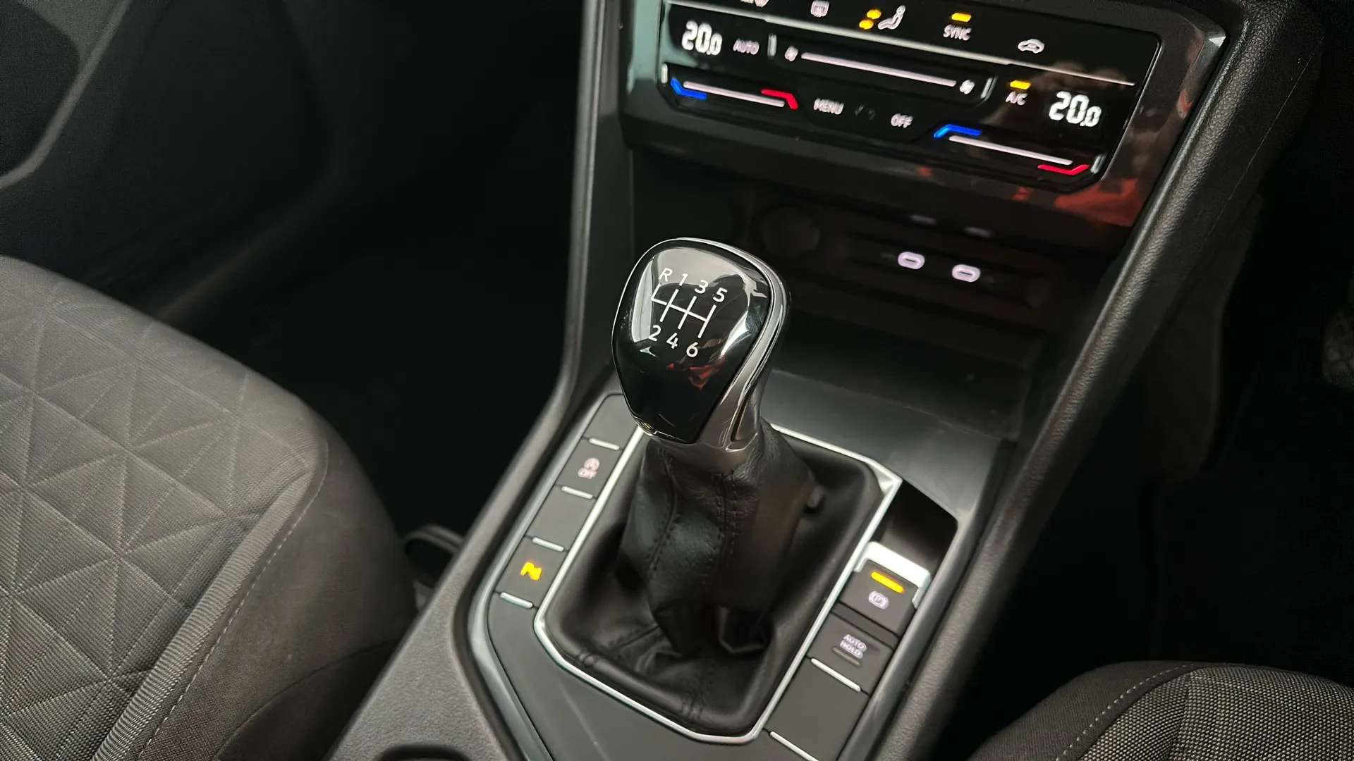 2021 VOLKSWAGEN TIGUAN 2021 VOLKSWAGEN TIGUAN