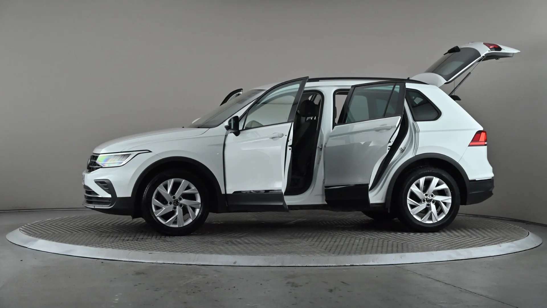 2023 VOLKSWAGEN TIGUAN 2023 VOLKSWAGEN TIGUAN