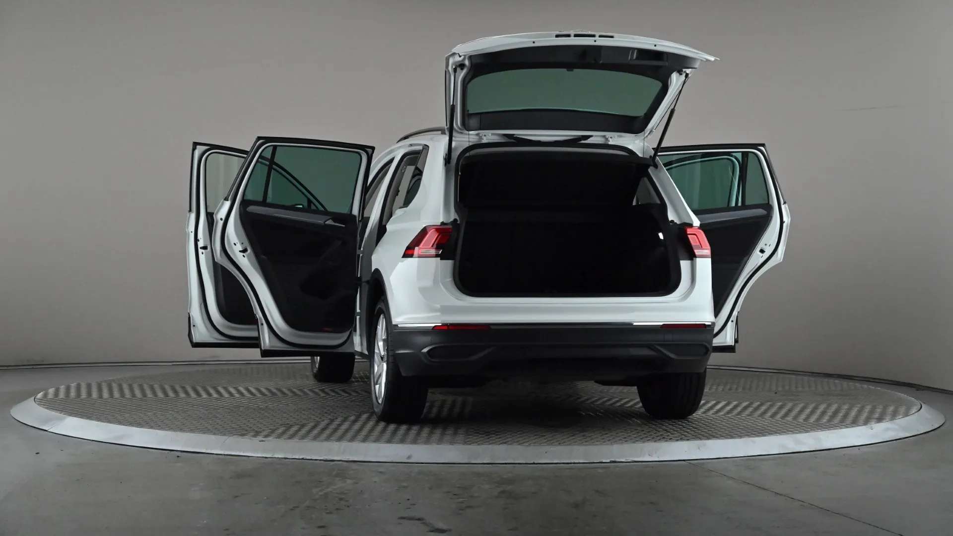 2023 VOLKSWAGEN TIGUAN 2023 VOLKSWAGEN TIGUAN