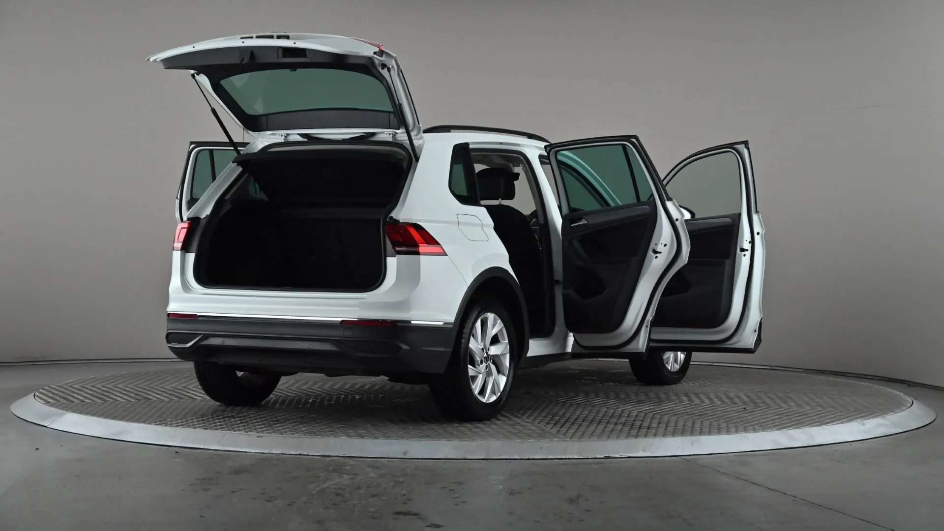 2023 VOLKSWAGEN TIGUAN 2023 VOLKSWAGEN TIGUAN