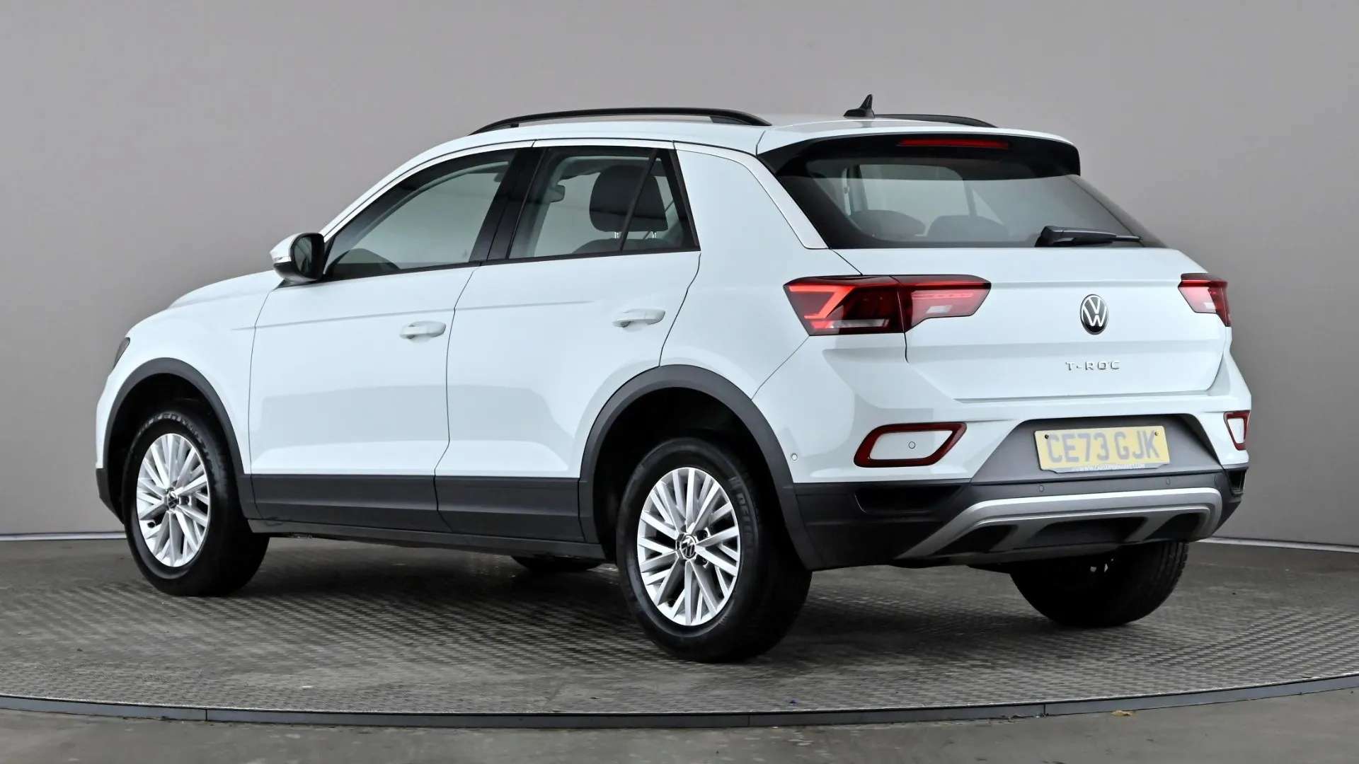 A 2023 VOLKSWAGEN T-ROC 1.5 TSI Life DSG A 2023 VOLKSWAGEN T-ROC 1.5 TSI Life DSG
