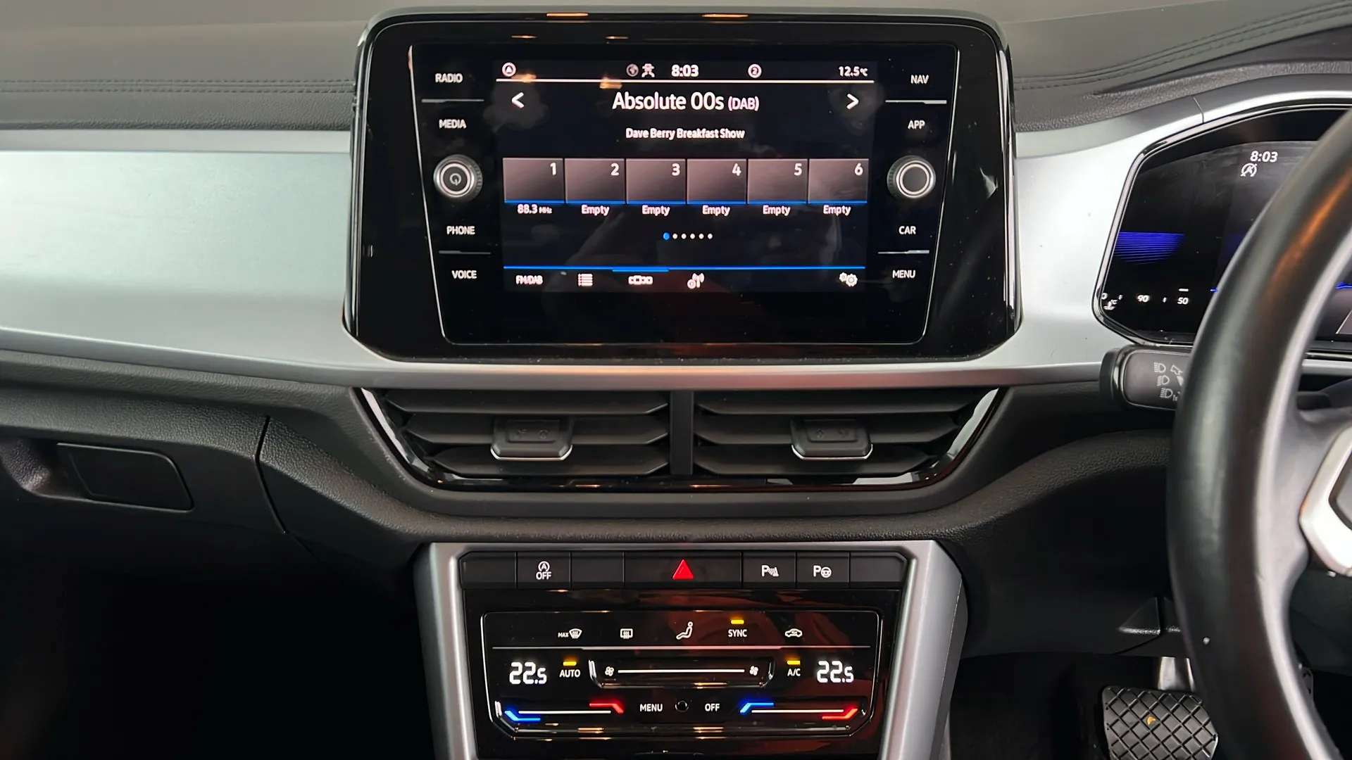 2023 VOLKSWAGEN T-ROC 2023 VOLKSWAGEN T-ROC