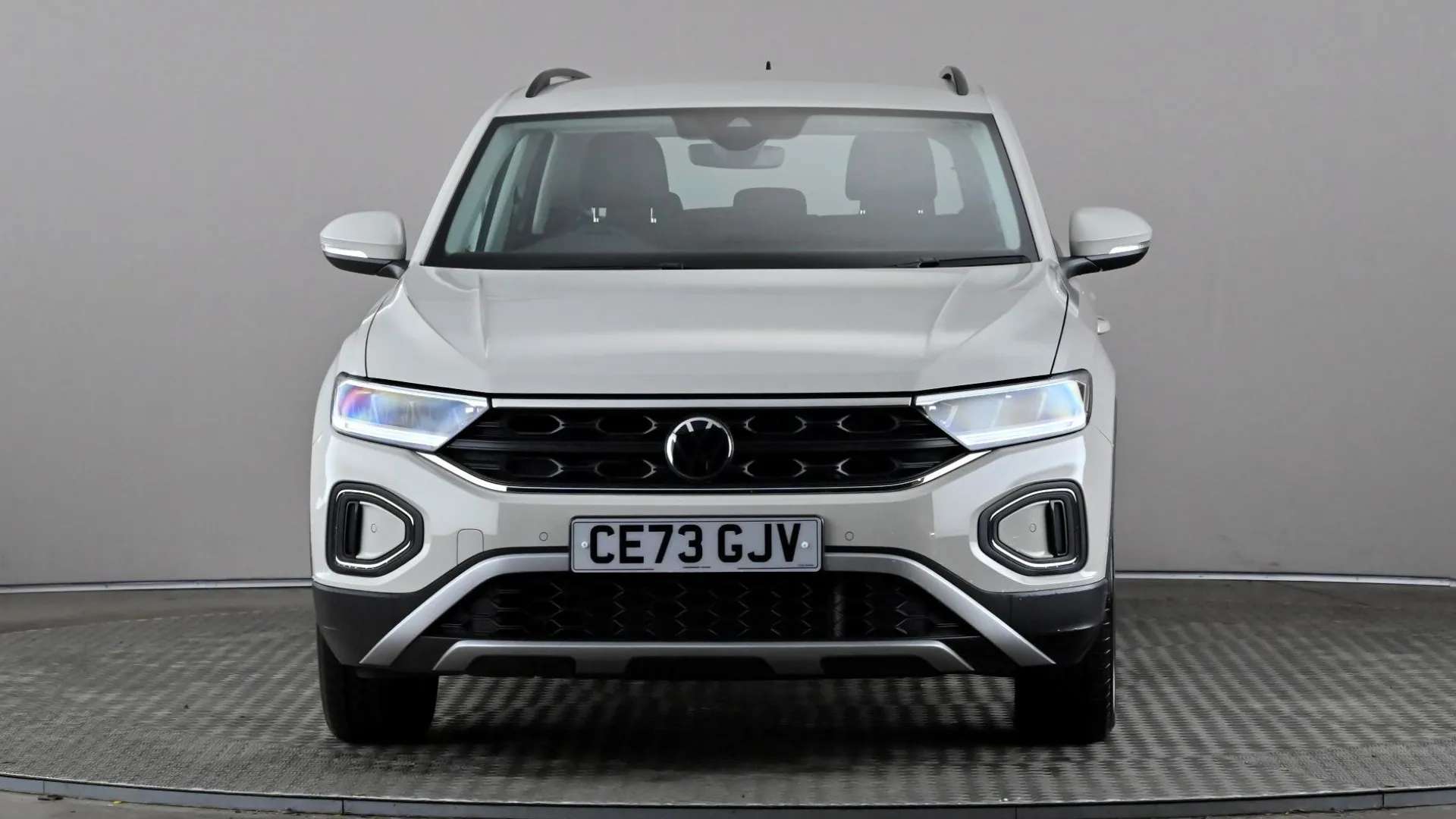 A 2023 VOLKSWAGEN T-ROC 1.5 TSI Life DSG A 2023 VOLKSWAGEN T-ROC 1.5 TSI Life DSG