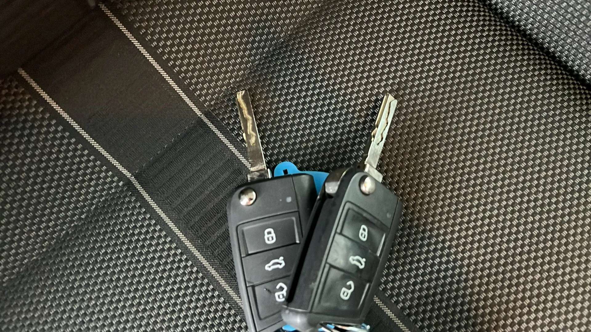 2023 VOLKSWAGEN T-ROC 2023 VOLKSWAGEN T-ROC