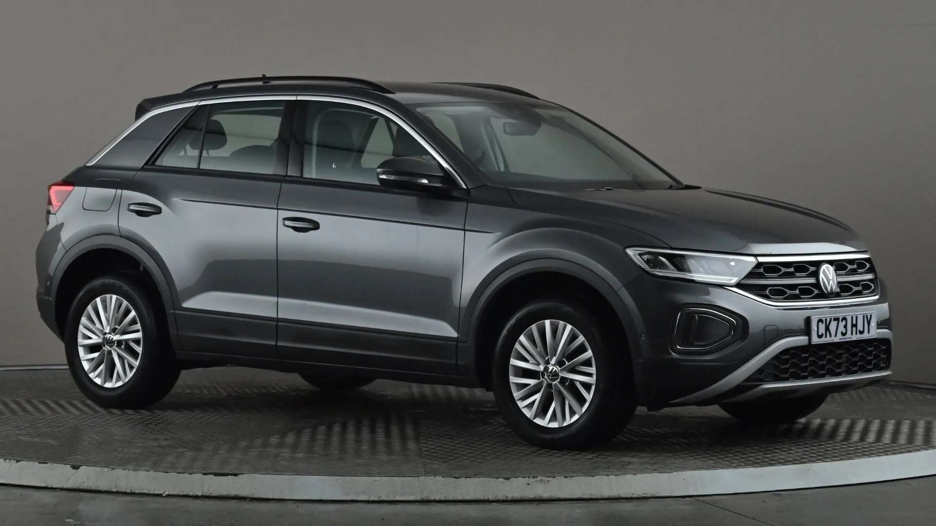 A 2023 VOLKSWAGEN T-ROC 1.5 TSI Life DSG A 2023 VOLKSWAGEN T-ROC 1.5 TSI Life DSG