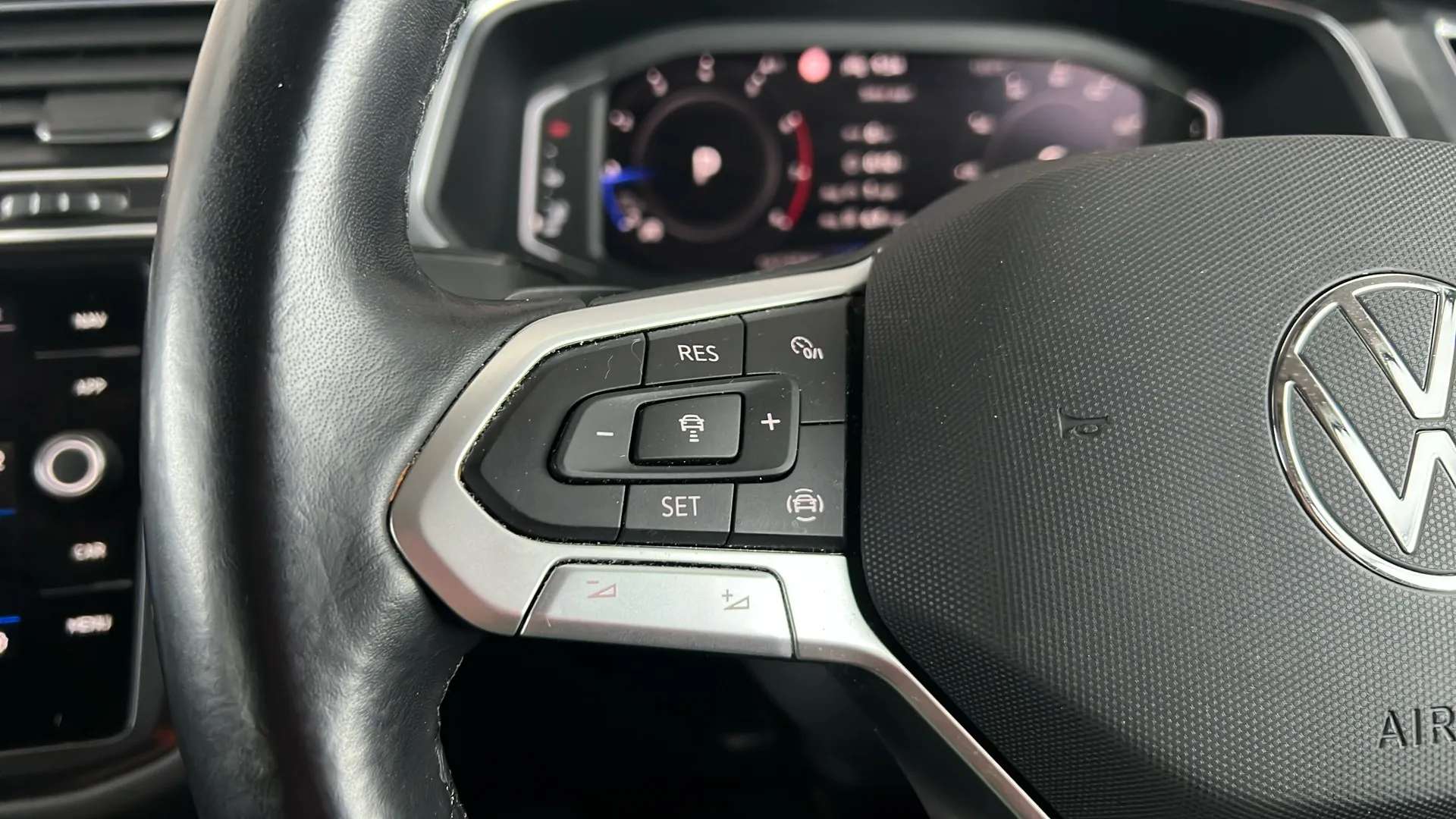 2022 VOLKSWAGEN TIGUAN ALLSPACE 2022 VOLKSWAGEN TIGUAN ALLSPACE