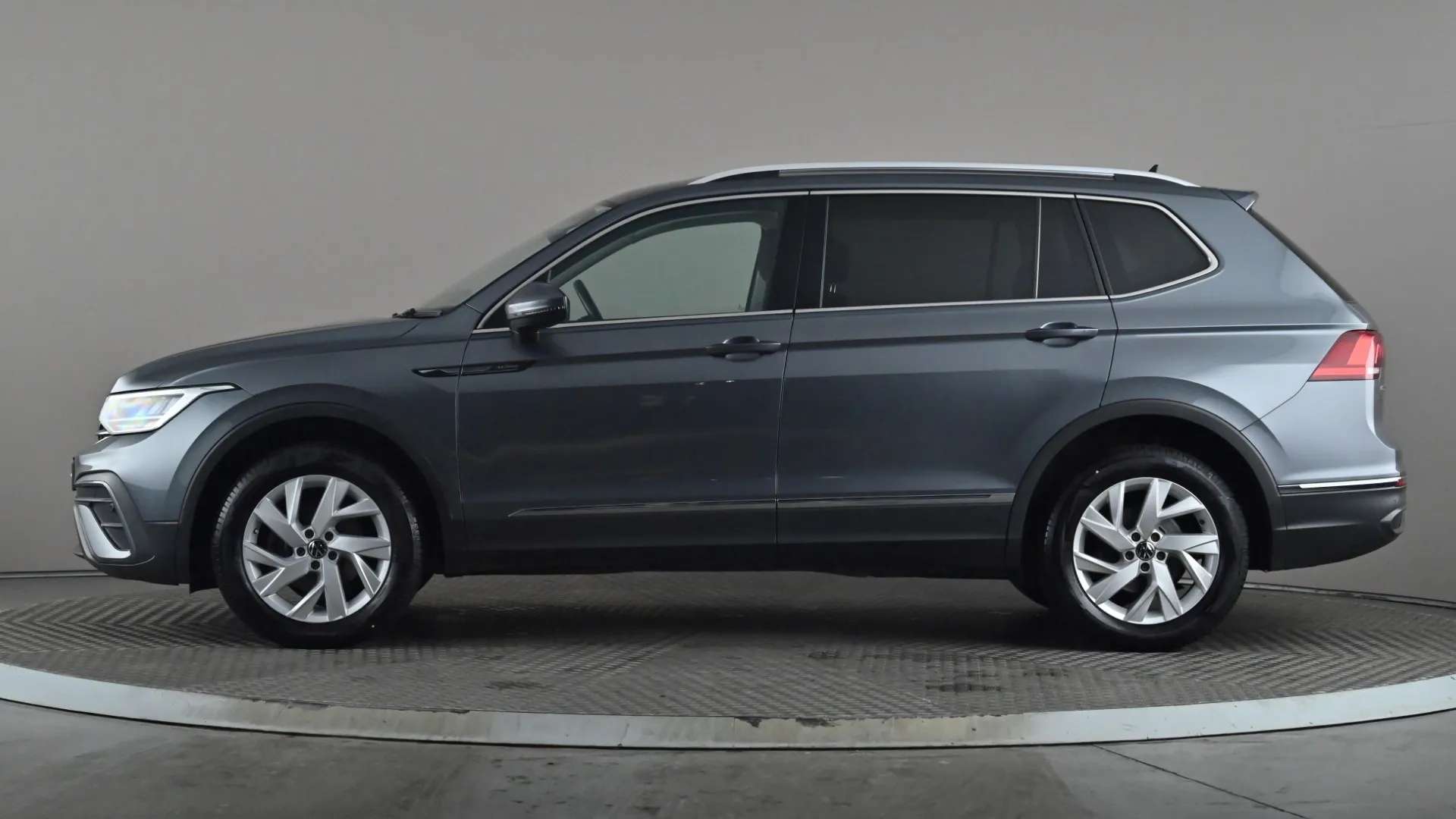 2022 VOLKSWAGEN TIGUAN ALLSPACE 2022 VOLKSWAGEN TIGUAN ALLSPACE