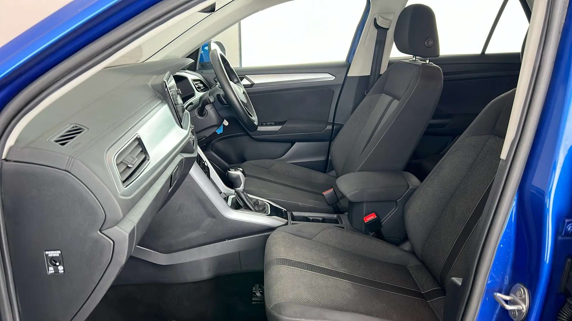 2023 VOLKSWAGEN T-ROC 2023 VOLKSWAGEN T-ROC