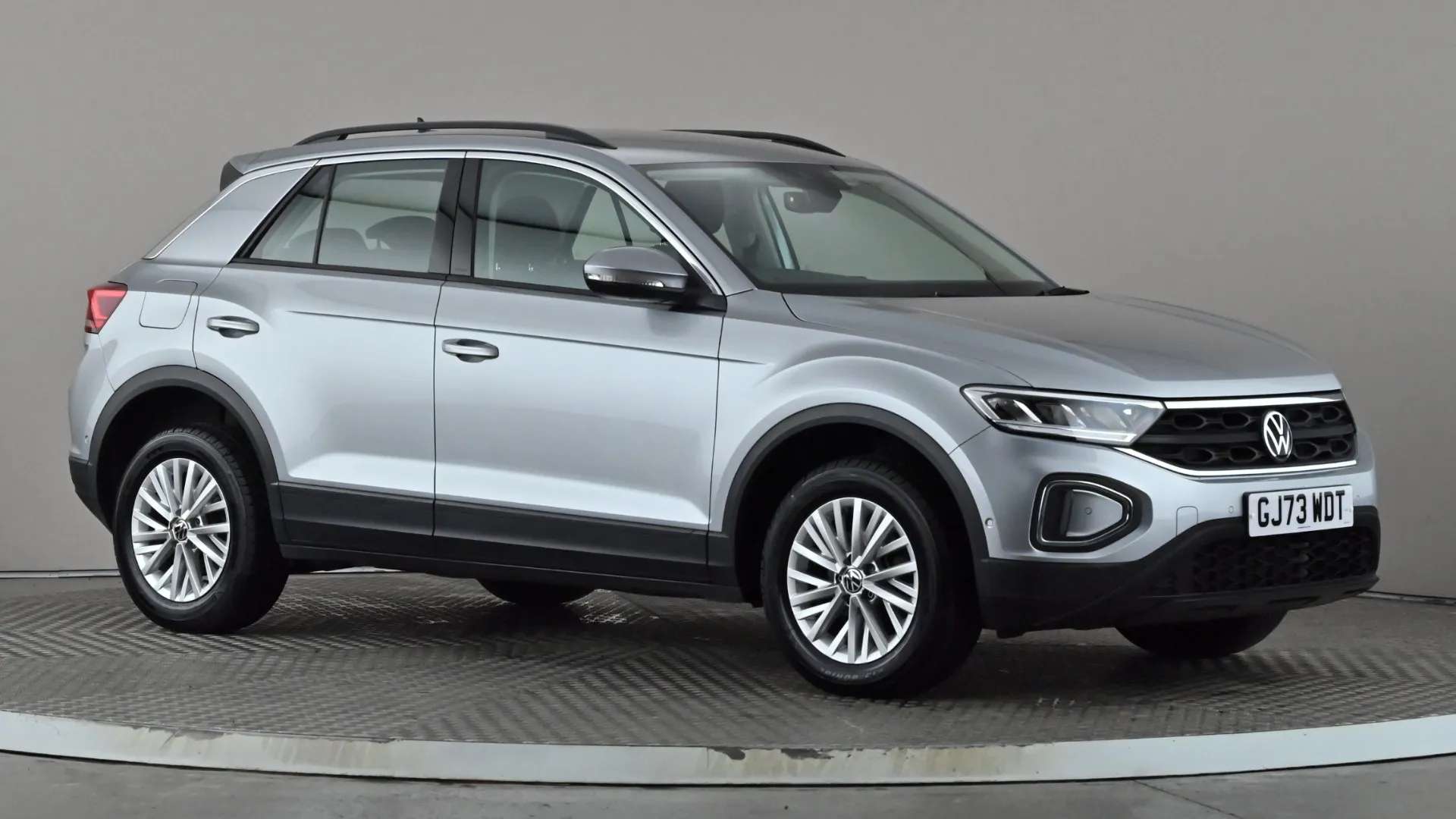 A 2023 VOLKSWAGEN T-ROC 1.5 TSI Life DSG A 2023 VOLKSWAGEN T-ROC 1.5 TSI Life DSG