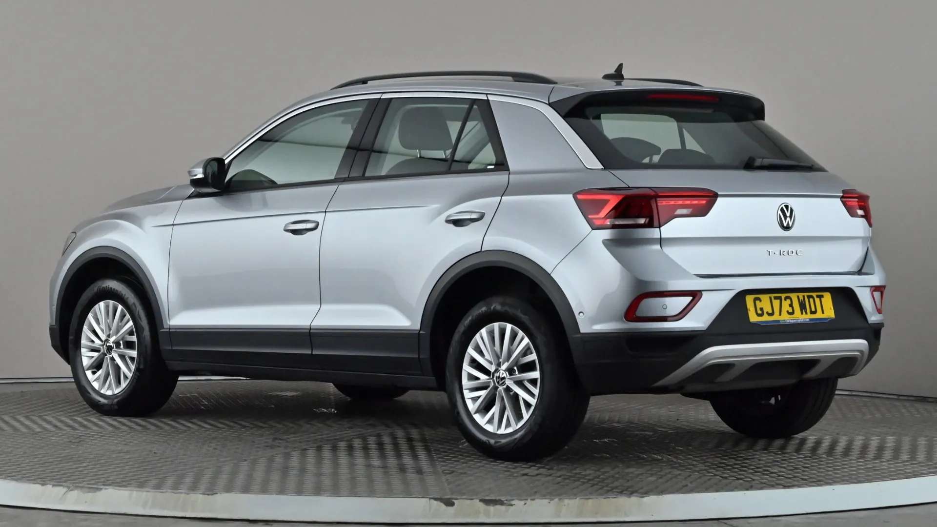 A 2023 VOLKSWAGEN T-ROC 1.5 TSI Life DSG A 2023 VOLKSWAGEN T-ROC 1.5 TSI Life DSG