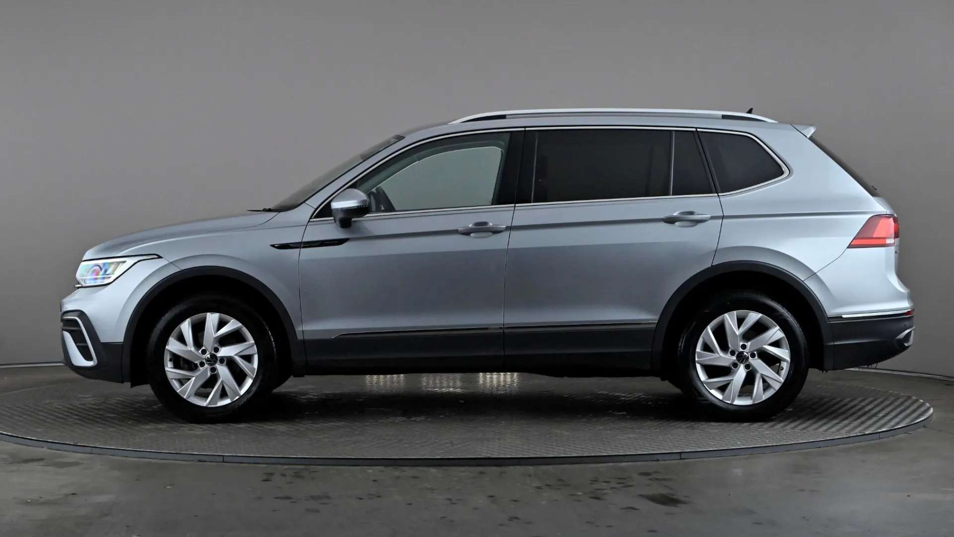 2022 VOLKSWAGEN TIGUAN ALLSPACE 2022 VOLKSWAGEN TIGUAN ALLSPACE