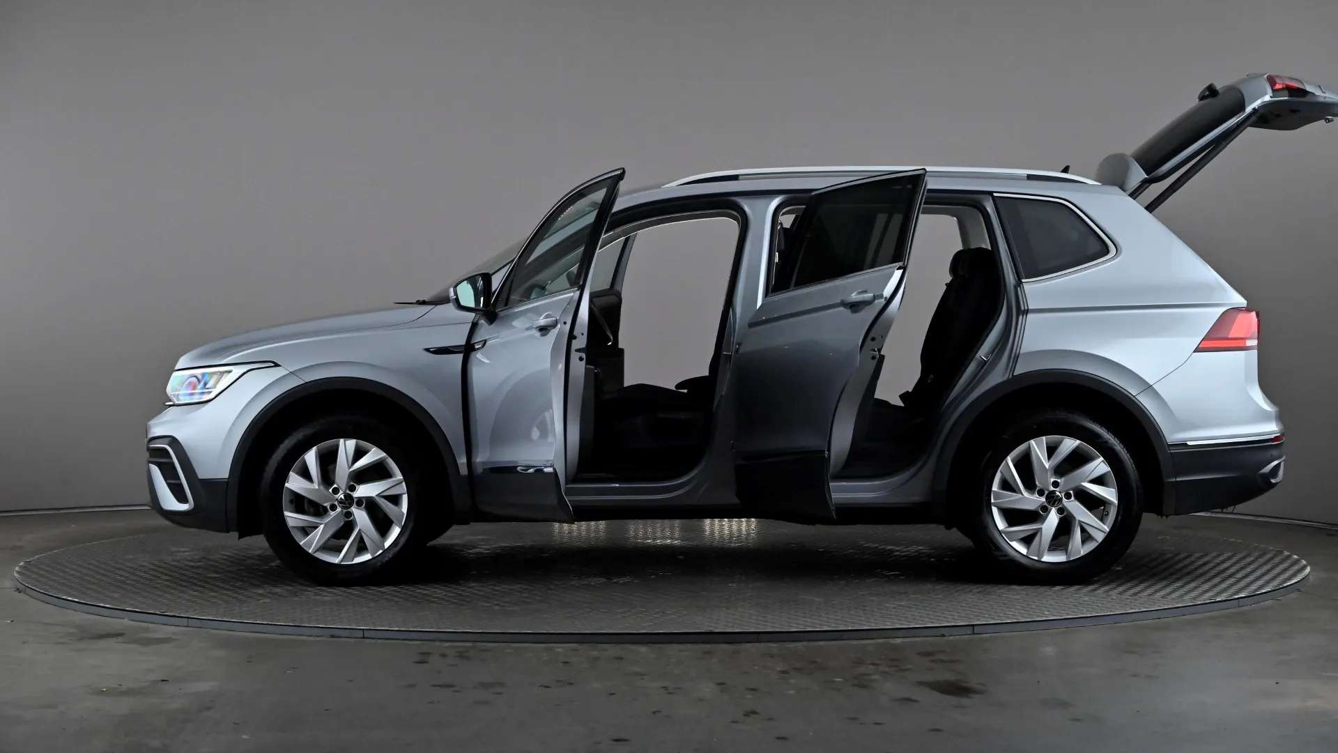 2022 VOLKSWAGEN TIGUAN ALLSPACE 2022 VOLKSWAGEN TIGUAN ALLSPACE