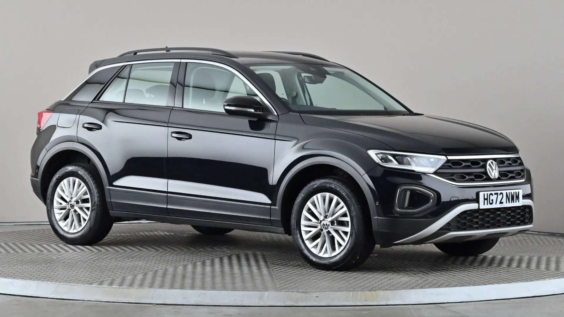 A 2023 VOLKSWAGEN T-ROC 1.5 TSI Life DSG A 2023 VOLKSWAGEN T-ROC 1.5 TSI Life DSG