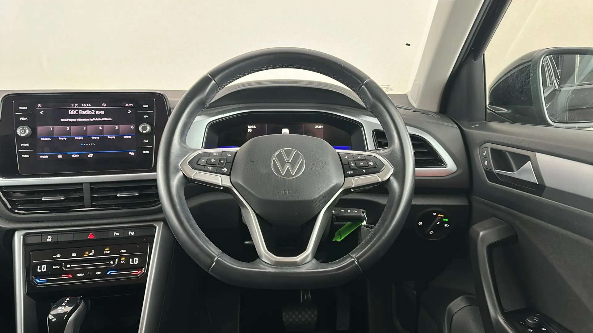 2023 VOLKSWAGEN T-ROC 2023 VOLKSWAGEN T-ROC