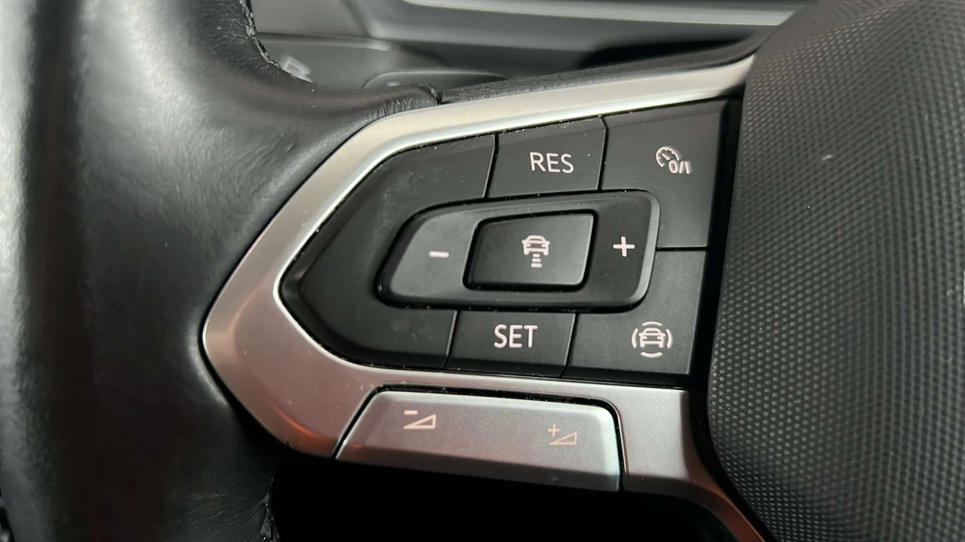 2022 VOLKSWAGEN TIGUAN ALLSPACE 2022 VOLKSWAGEN TIGUAN ALLSPACE
