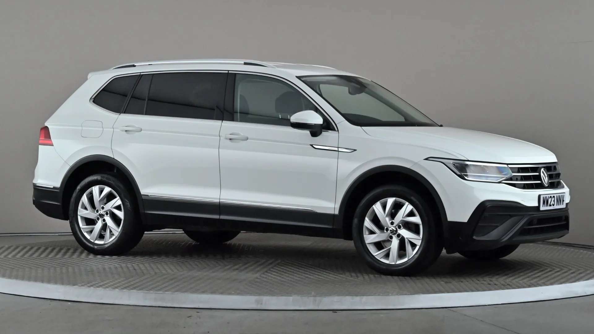 A 2023 VOLKSWAGEN TIGUAN ALLSPACE 1.5 TSI Life DSG A 2023 VOLKSWAGEN TIGUAN ALLSPACE 1.5 TSI Life DSG
