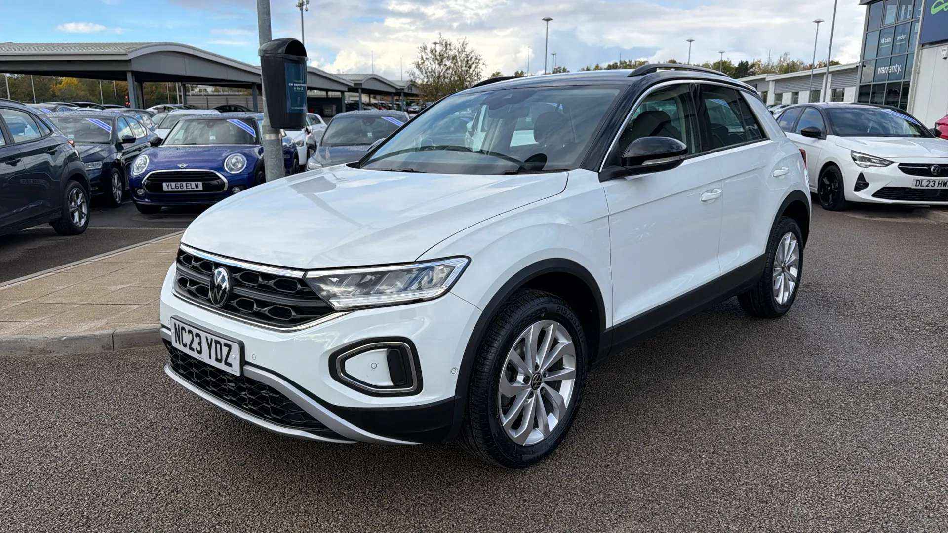 2023 VOLKSWAGEN T-ROC 2023 VOLKSWAGEN T-ROC