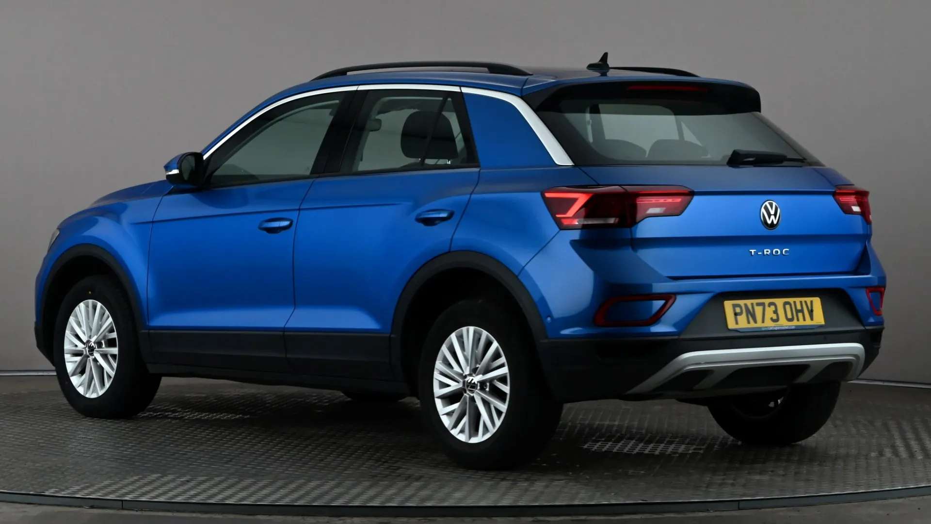 A 2023 VOLKSWAGEN T-ROC 1.5 TSI Life DSG A 2023 VOLKSWAGEN T-ROC 1.5 TSI Life DSG