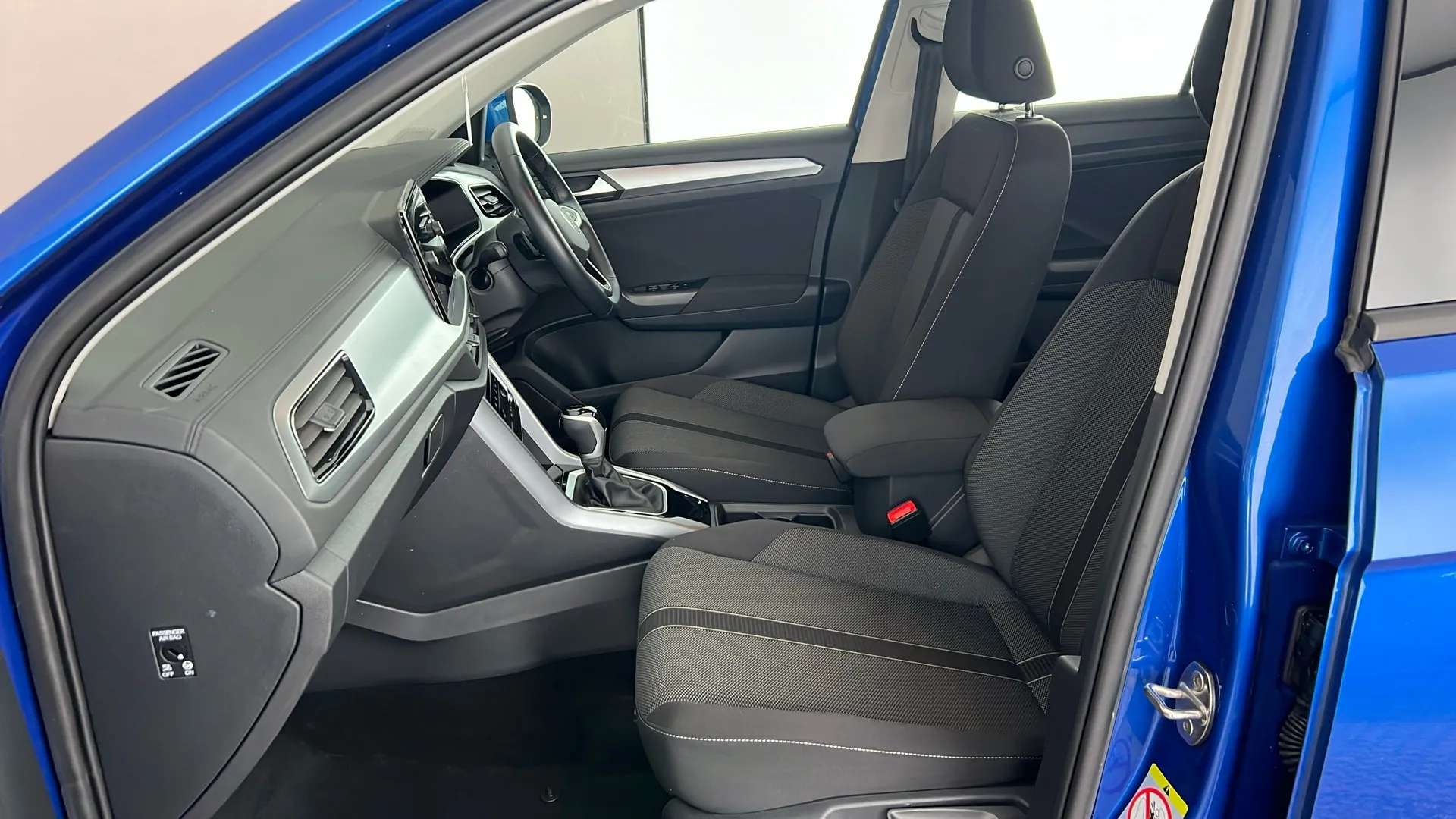 2023 VOLKSWAGEN T-ROC 2023 VOLKSWAGEN T-ROC