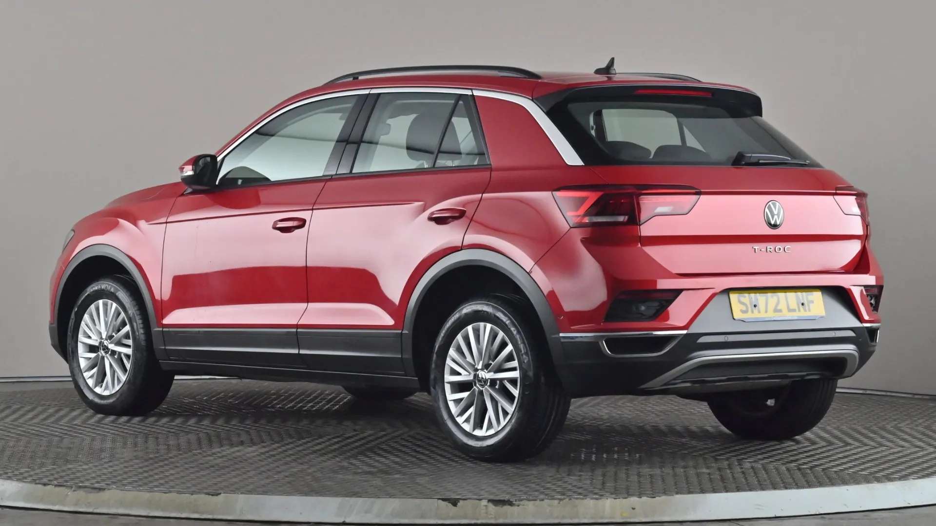 A 2023 VOLKSWAGEN T-ROC 1.5 TSI Life DSG A 2023 VOLKSWAGEN T-ROC 1.5 TSI Life DSG