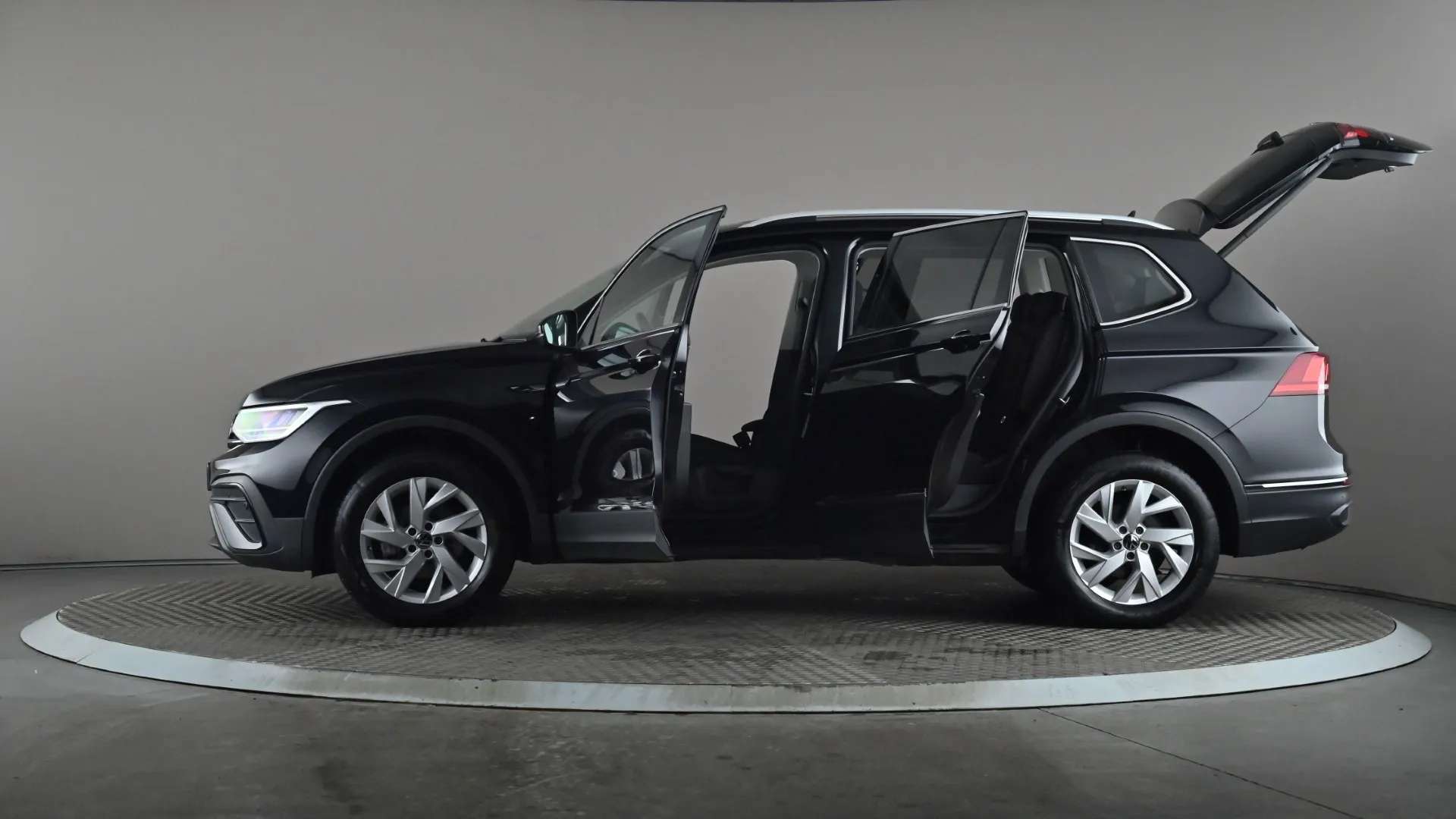 2022 VOLKSWAGEN TIGUAN ALLSPACE 2022 VOLKSWAGEN TIGUAN ALLSPACE