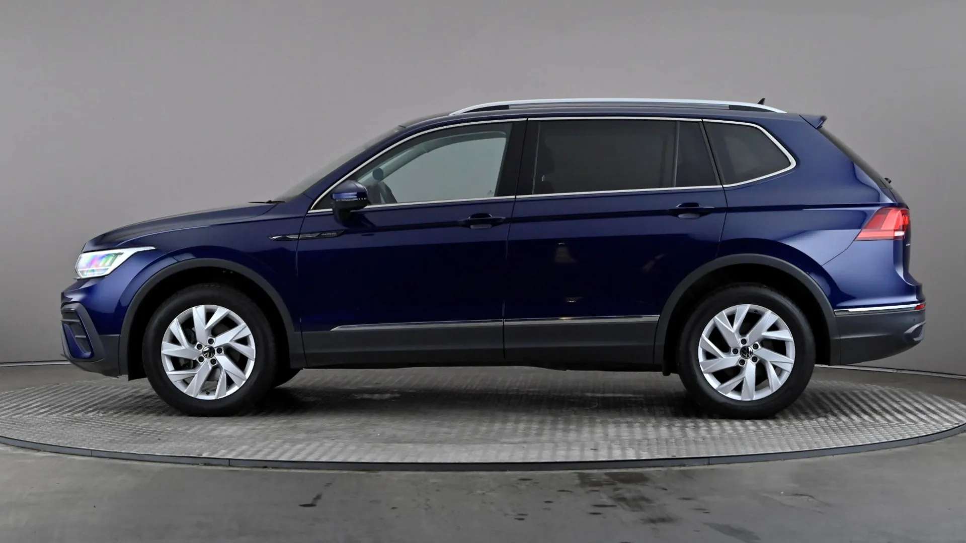 A 2023 VOLKSWAGEN TIGUAN ALLSPACE 1.5 TSI Life DSG A 2023 VOLKSWAGEN TIGUAN ALLSPACE 1.5 TSI Life DSG