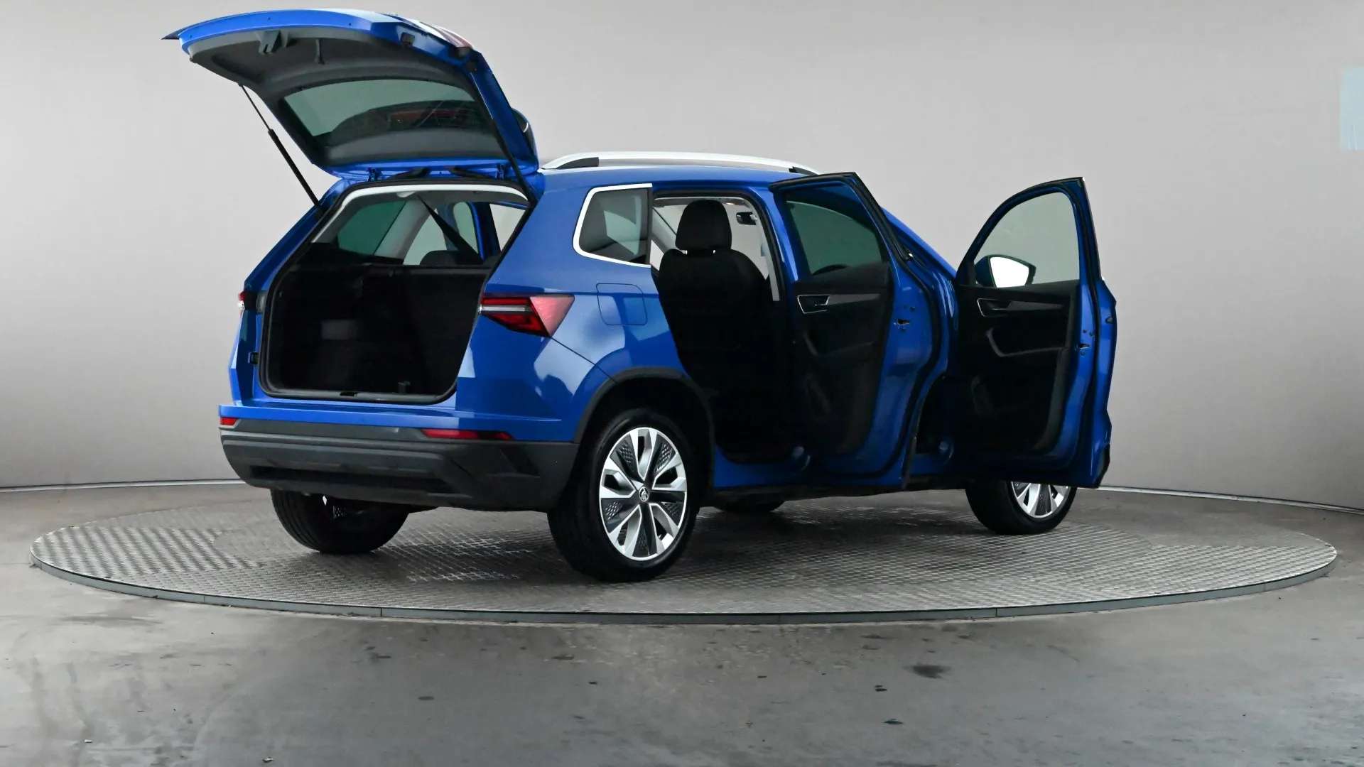 2023 SKODA KAROQ 2023 SKODA KAROQ