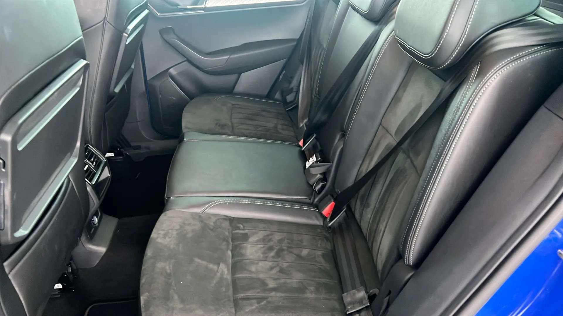 2023 SKODA KAROQ 2023 SKODA KAROQ