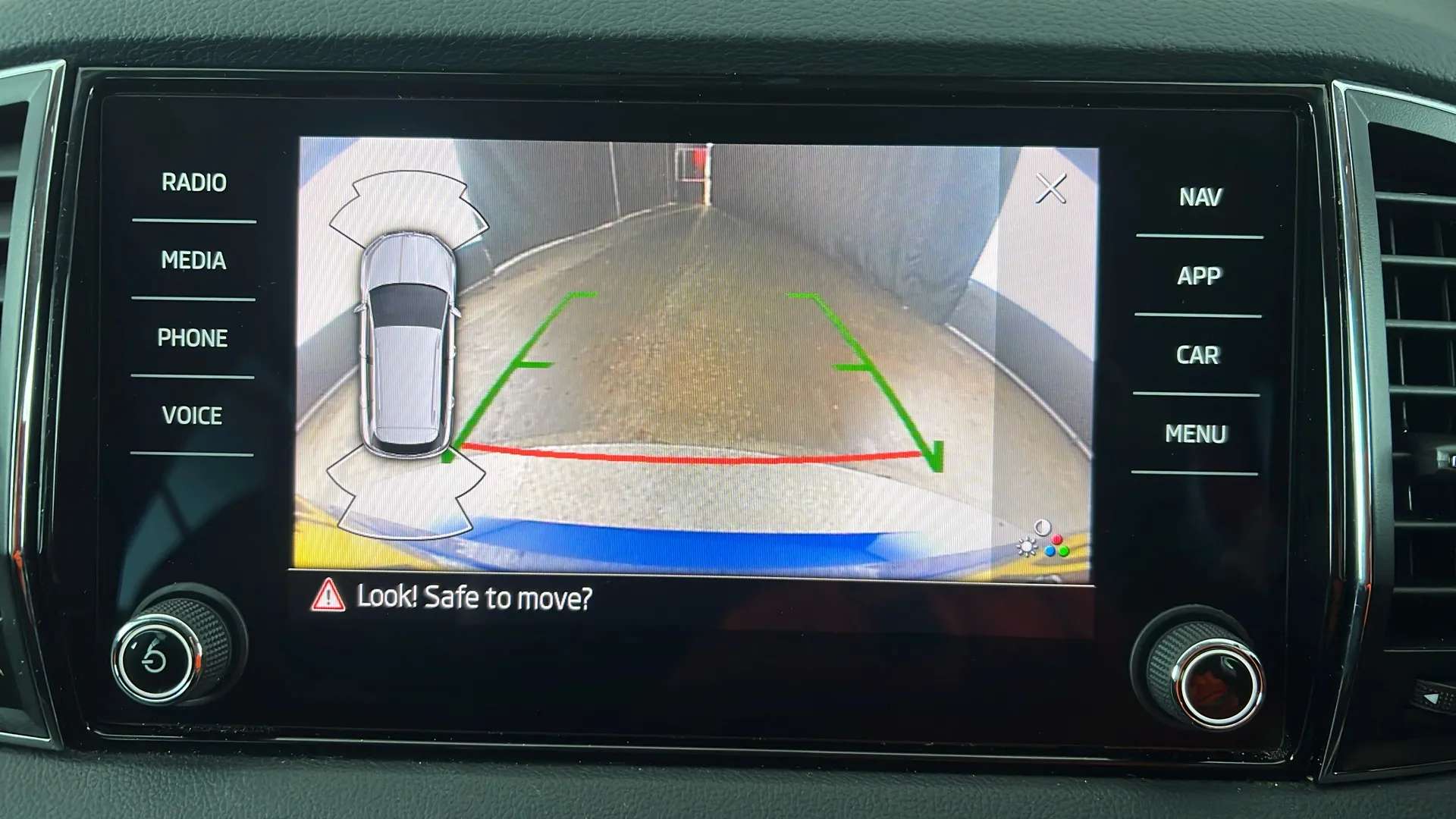 2023 SKODA KAROQ 2023 SKODA KAROQ