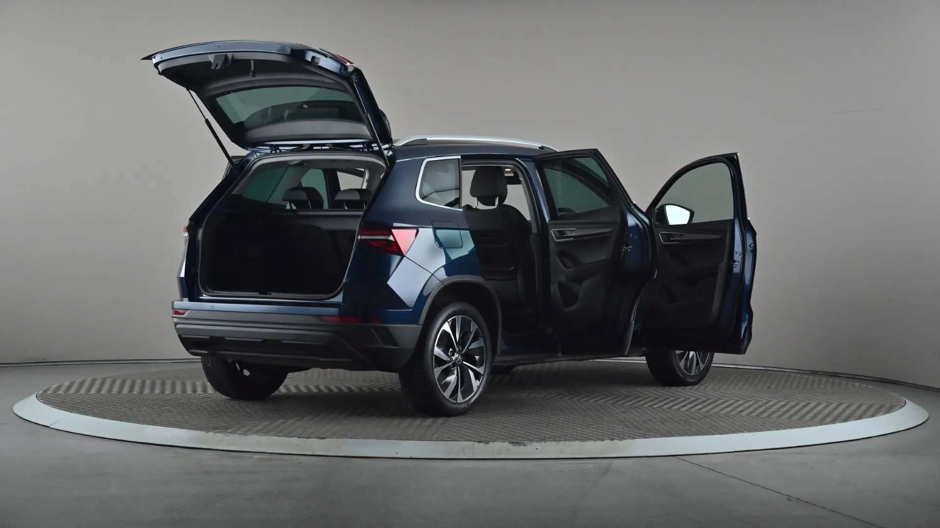 2023 SKODA KAROQ 2023 SKODA KAROQ