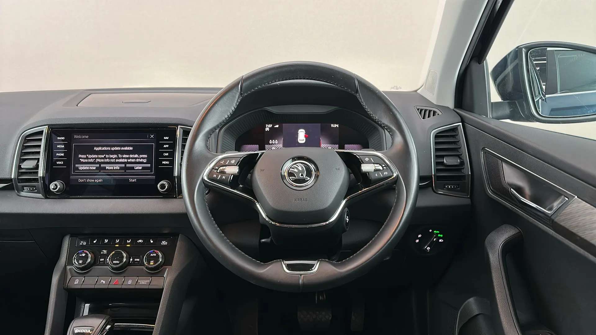 2023 SKODA KAROQ 2023 SKODA KAROQ