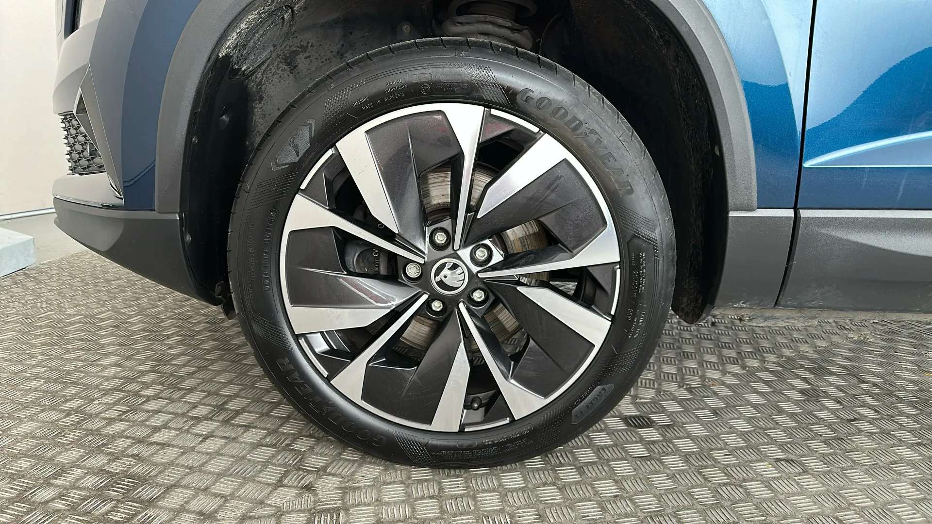 2023 SKODA KAROQ 2023 SKODA KAROQ