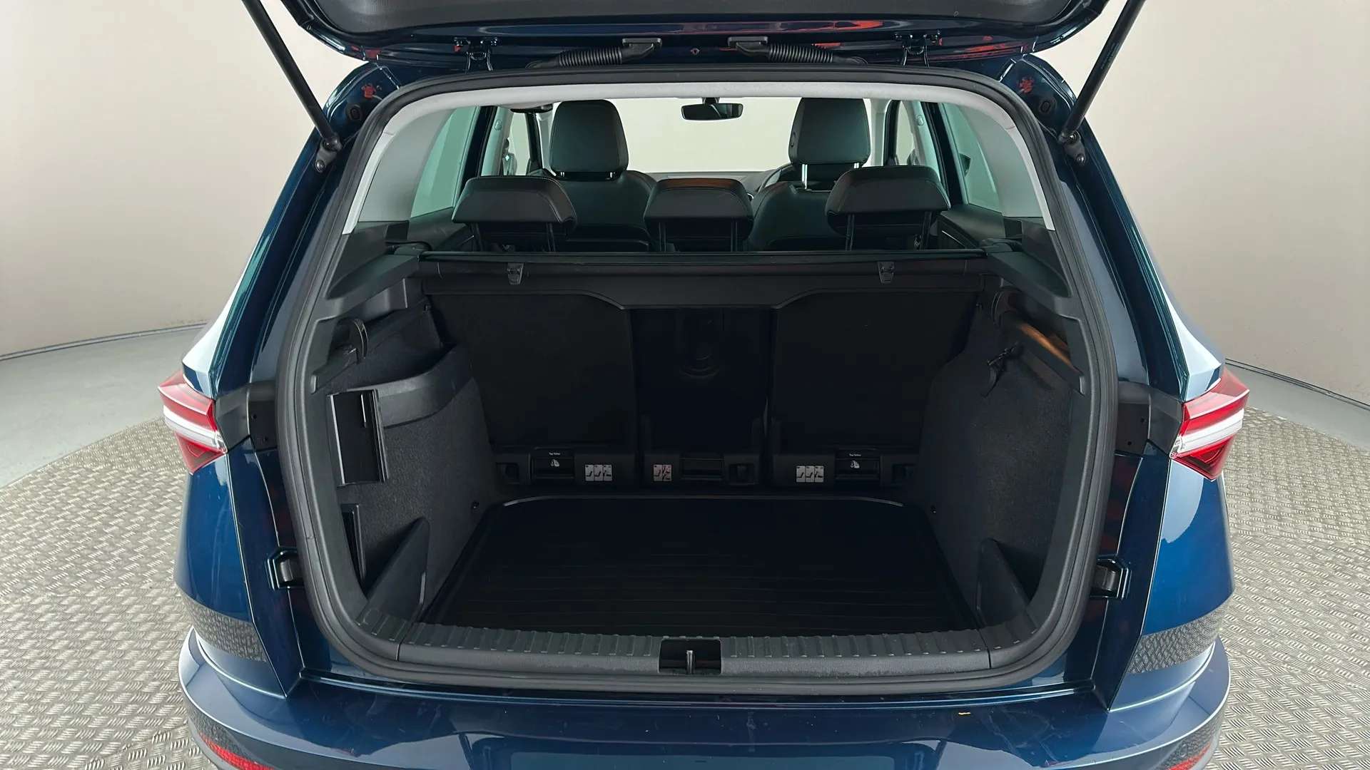 2023 SKODA KAROQ 2023 SKODA KAROQ