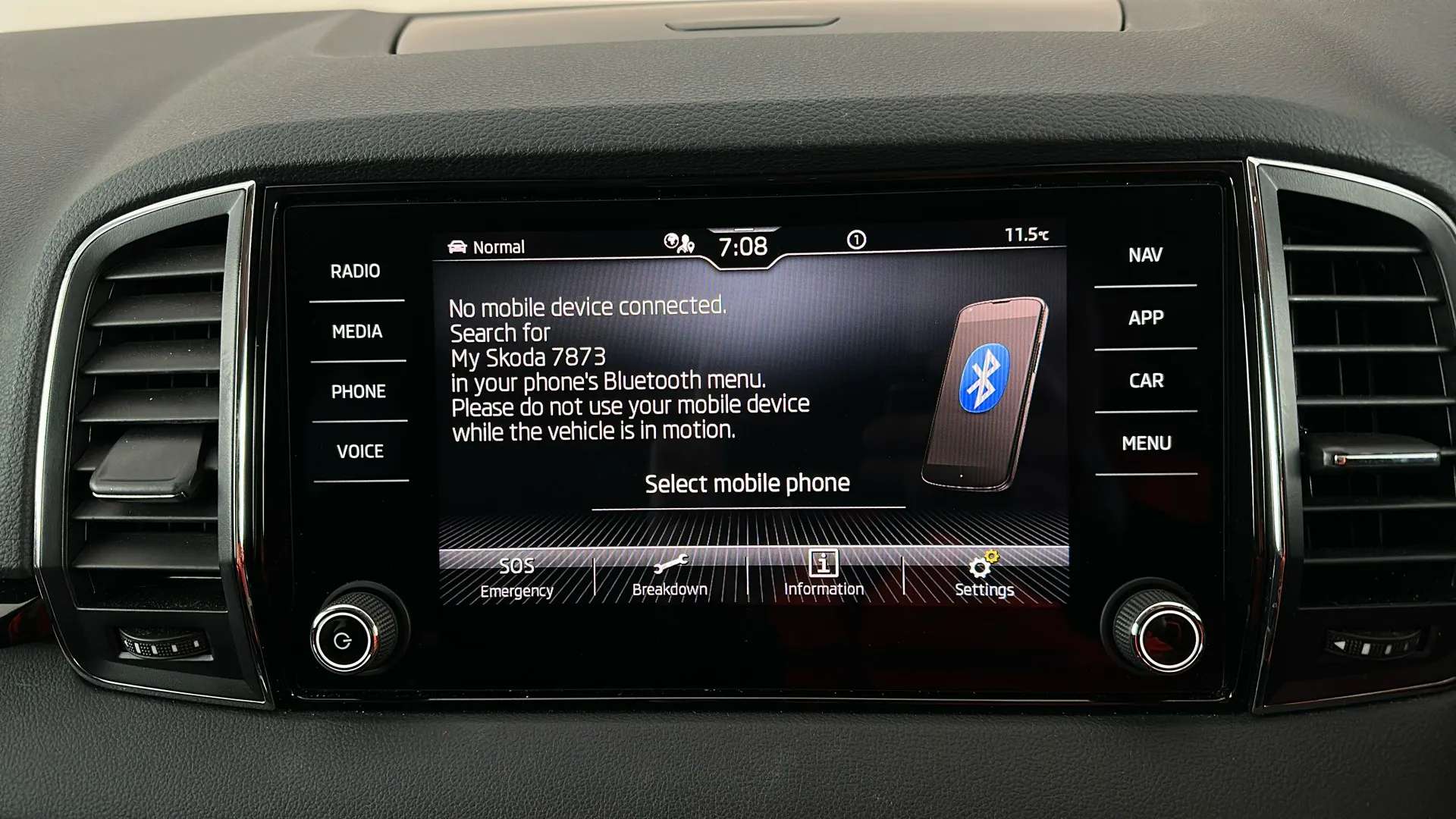 2023 SKODA KAROQ 2023 SKODA KAROQ