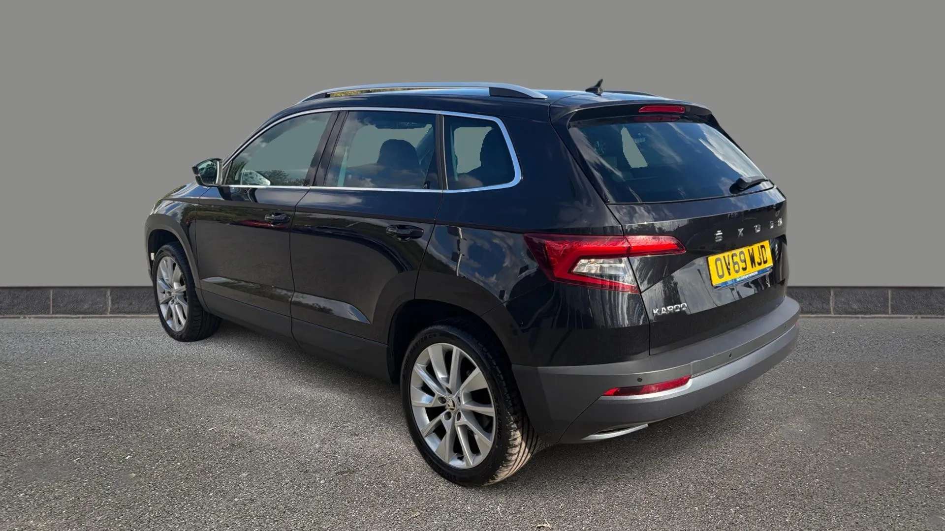 A 2019 SKODA KAROQ 1.5 TSI SE L DSG A 2019 SKODA KAROQ 1.5 TSI SE L DSG