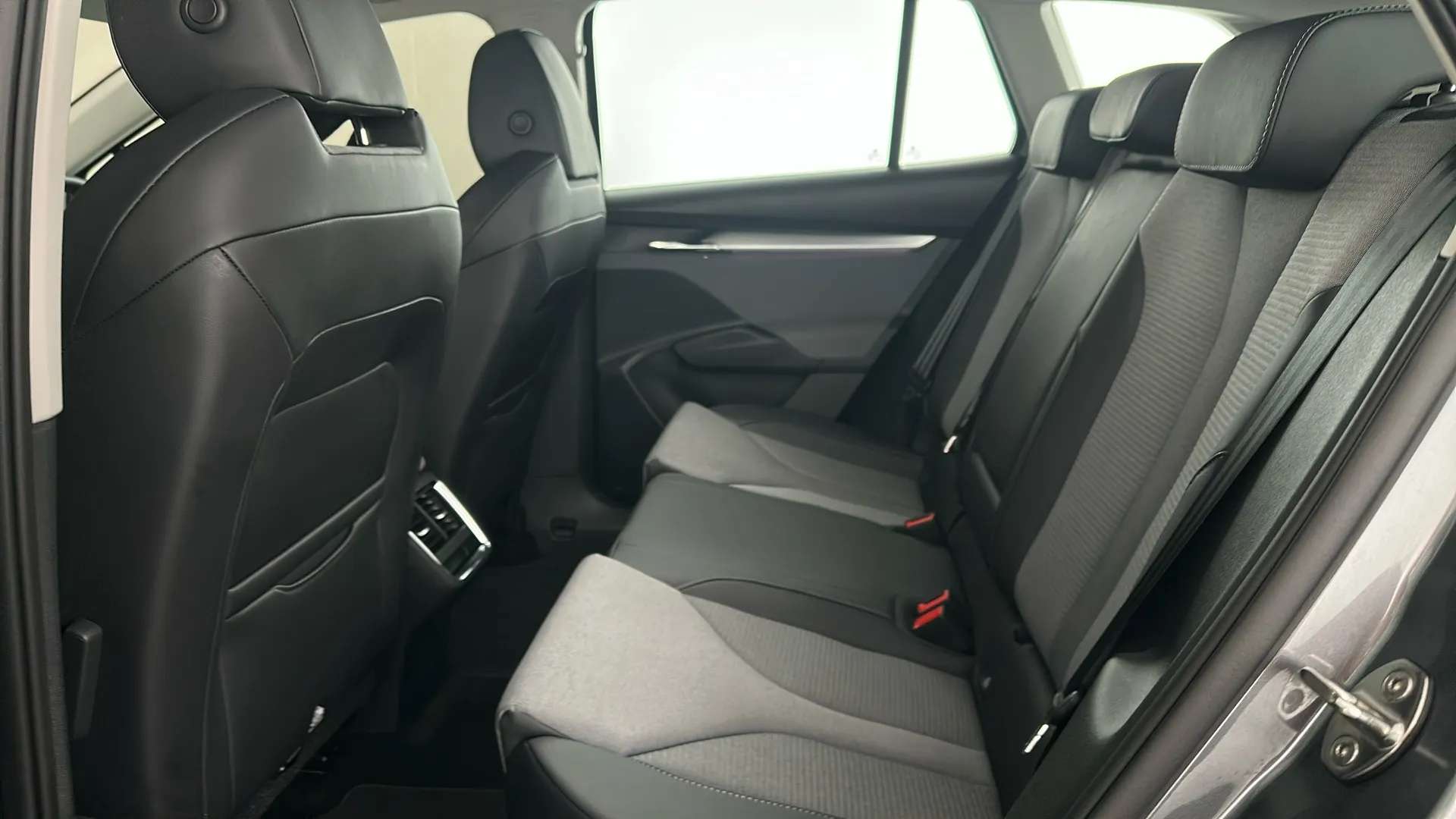 2025 SKODA ENYAQ 2025 SKODA ENYAQ