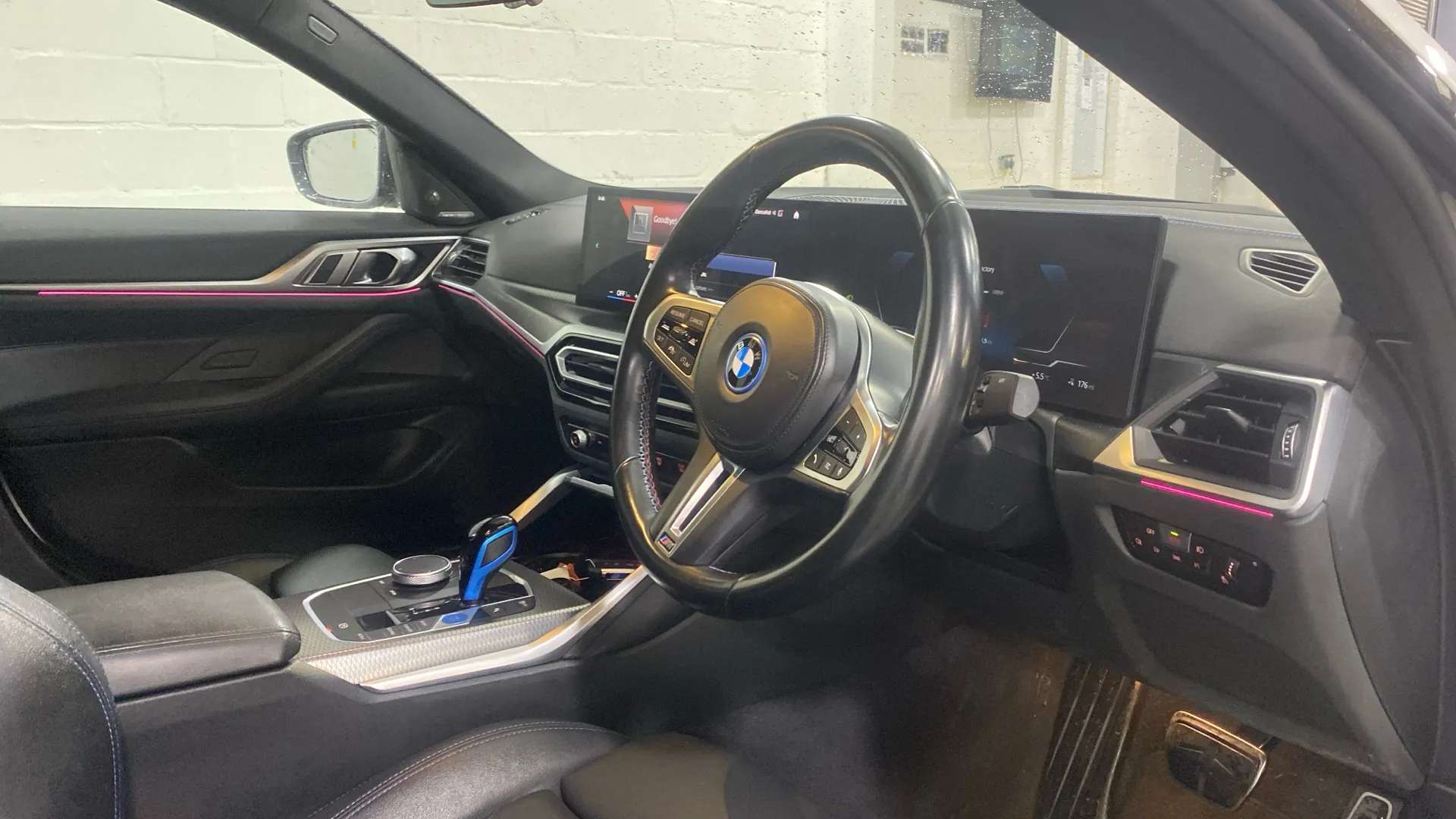 A 2022 BMW I4 400kW M50 83.9kWh Auto A 2022 BMW I4 400kW M50 83.9kWh Auto