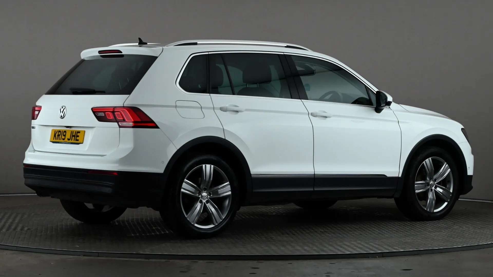 2019 VOLKSWAGEN TIGUAN 2019 VOLKSWAGEN TIGUAN