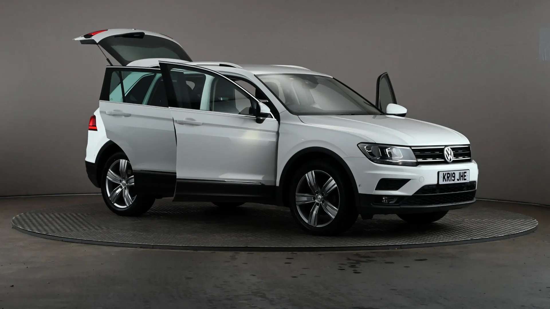 2019 VOLKSWAGEN TIGUAN 2019 VOLKSWAGEN TIGUAN