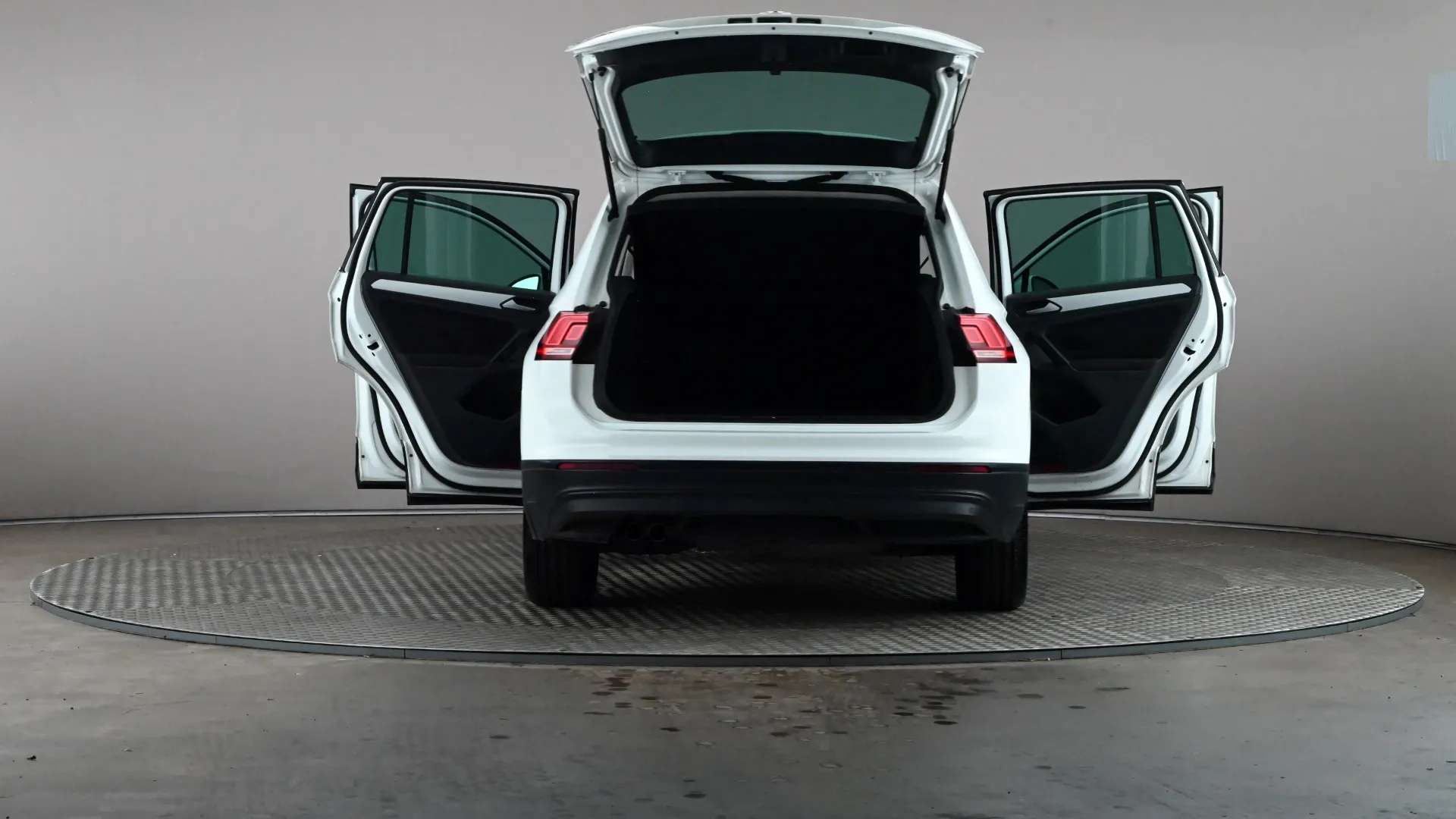 2019 VOLKSWAGEN TIGUAN 2019 VOLKSWAGEN TIGUAN