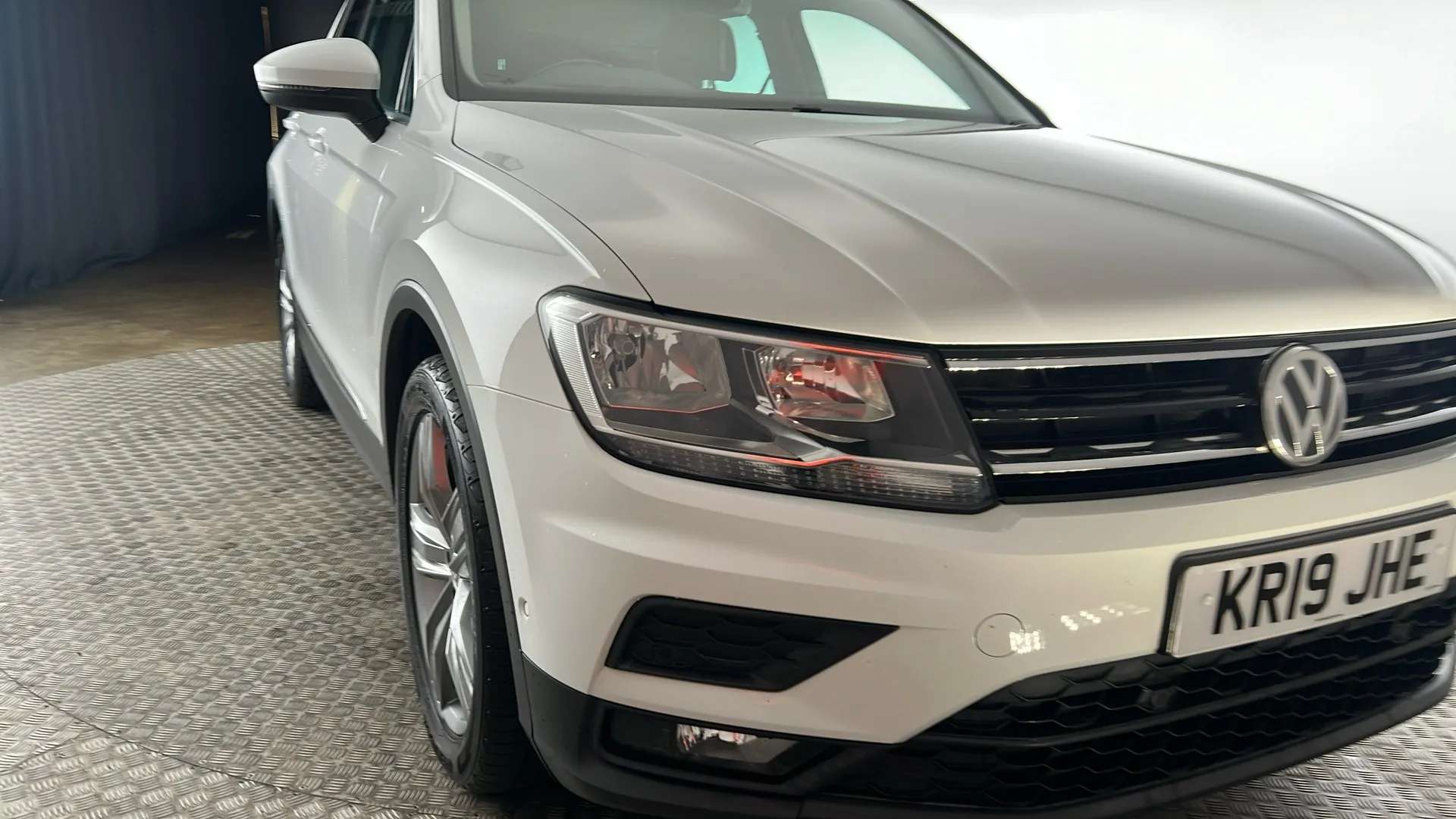 2019 VOLKSWAGEN TIGUAN 2019 VOLKSWAGEN TIGUAN