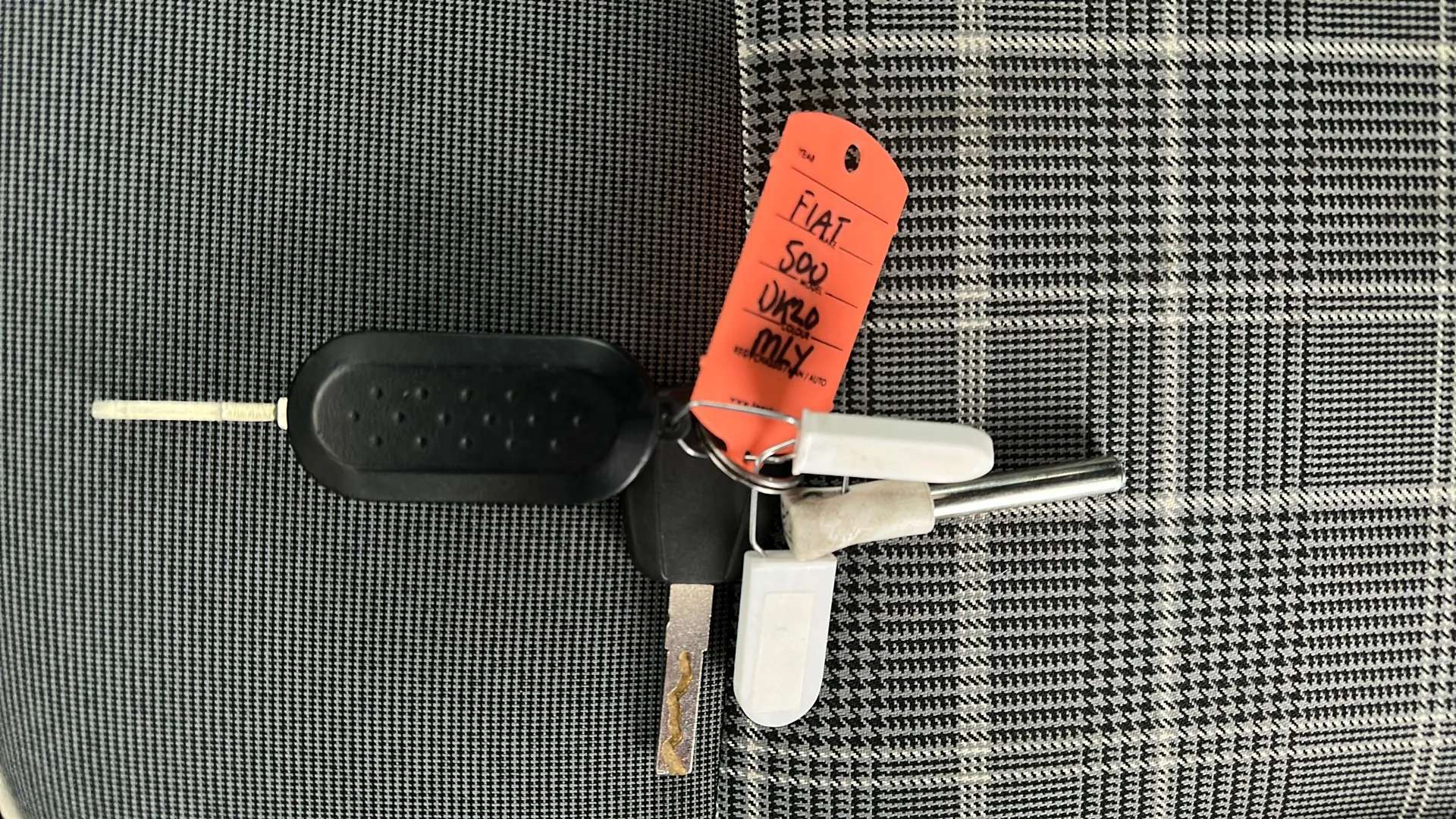 2020 FIAT 500 2020 FIAT 500