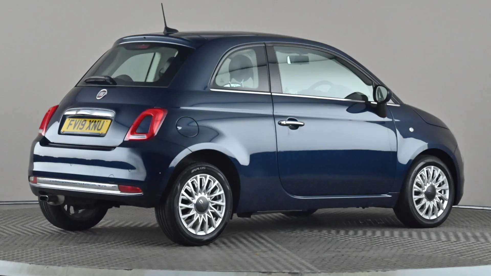 2019 FIAT 500 2019 FIAT 500