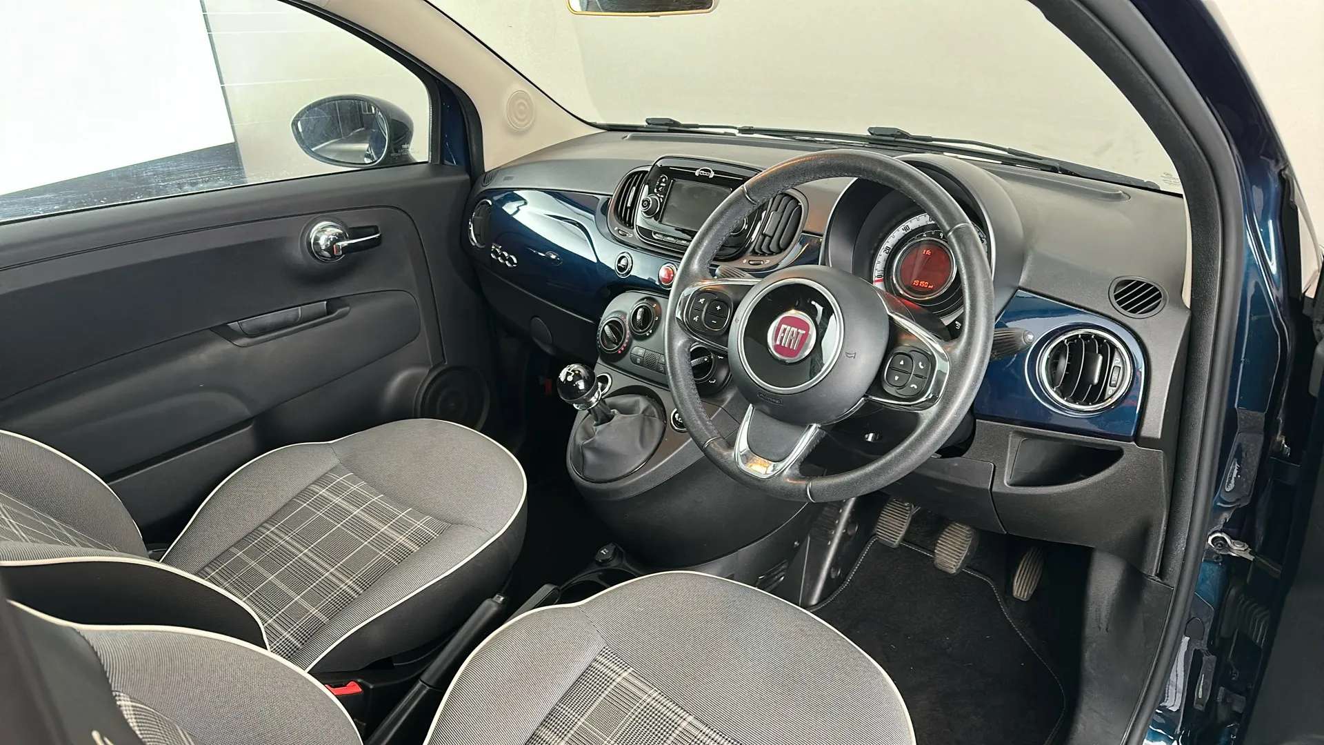2019 FIAT 500 2019 FIAT 500